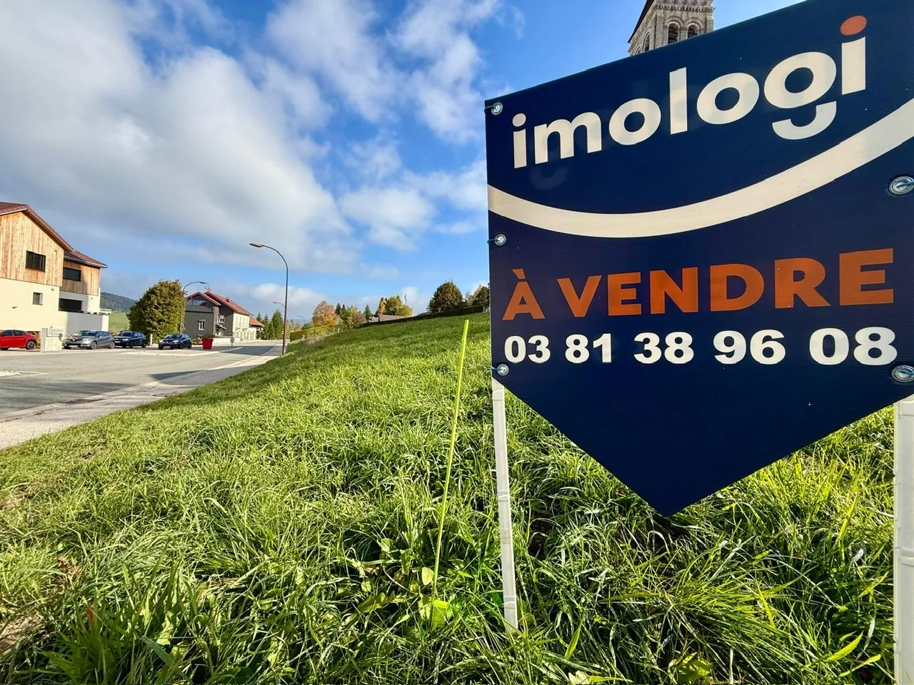 Terrain constructible de 570m² à proximité de la Suisse à Longevilles Mont d'Or