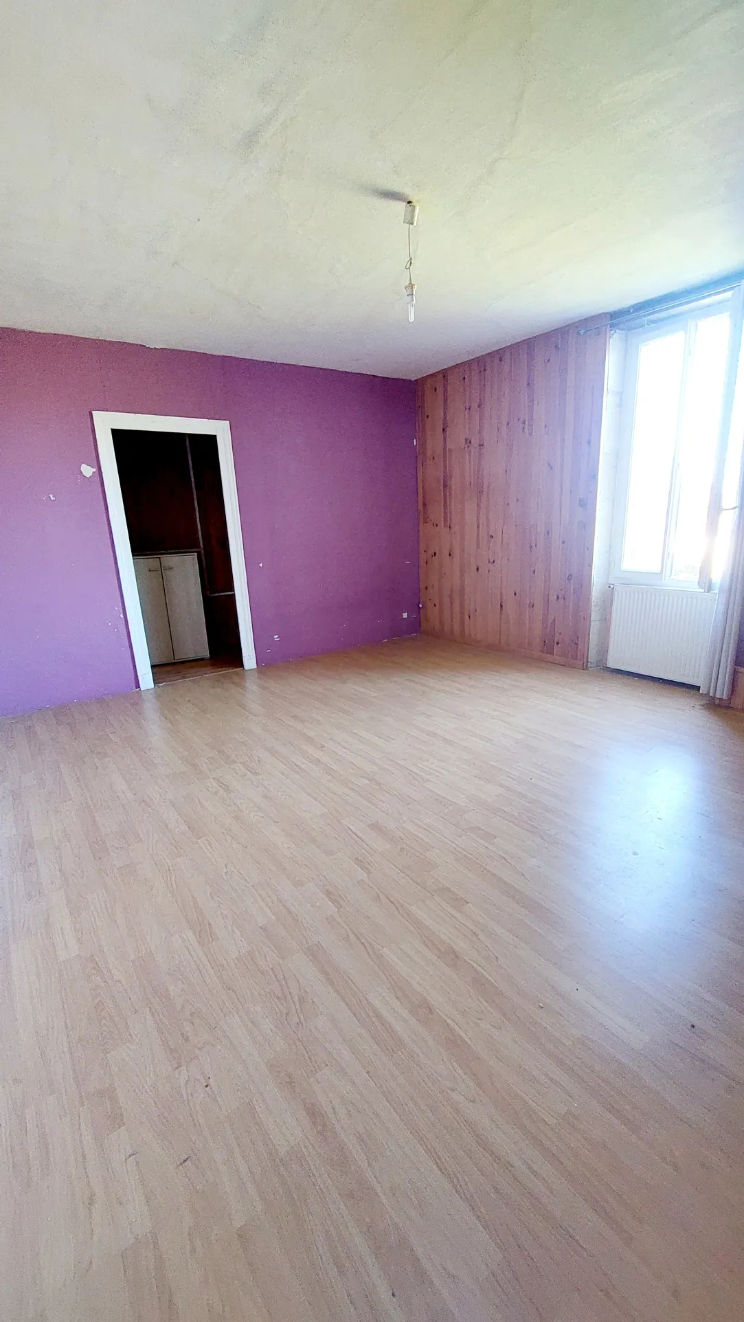 Villa ancienne de 228 m² avec dépendances et jardin près de La Réole 