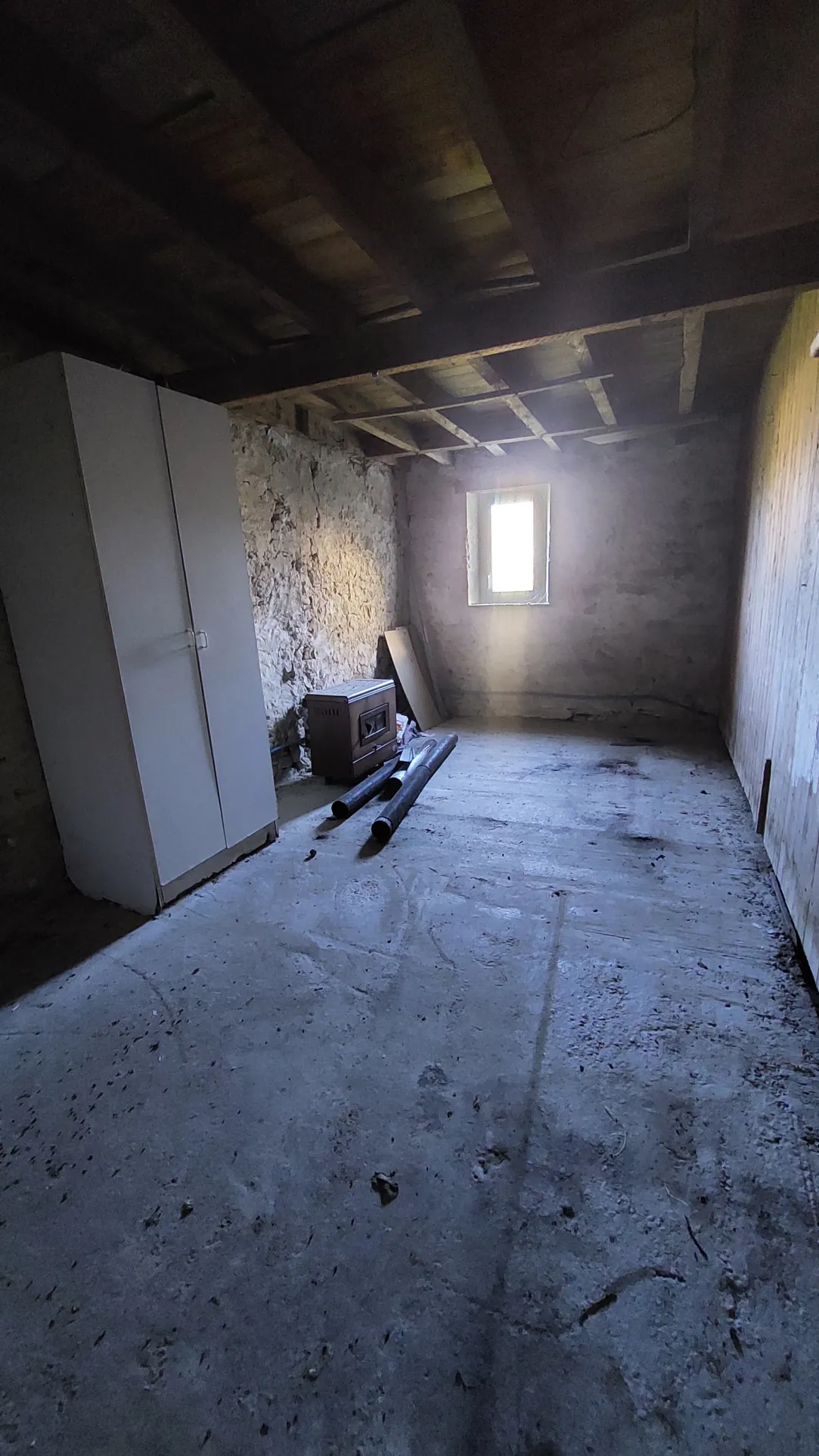 Villa ancienne de 228 m² avec dépendances et jardin près de La Réole 