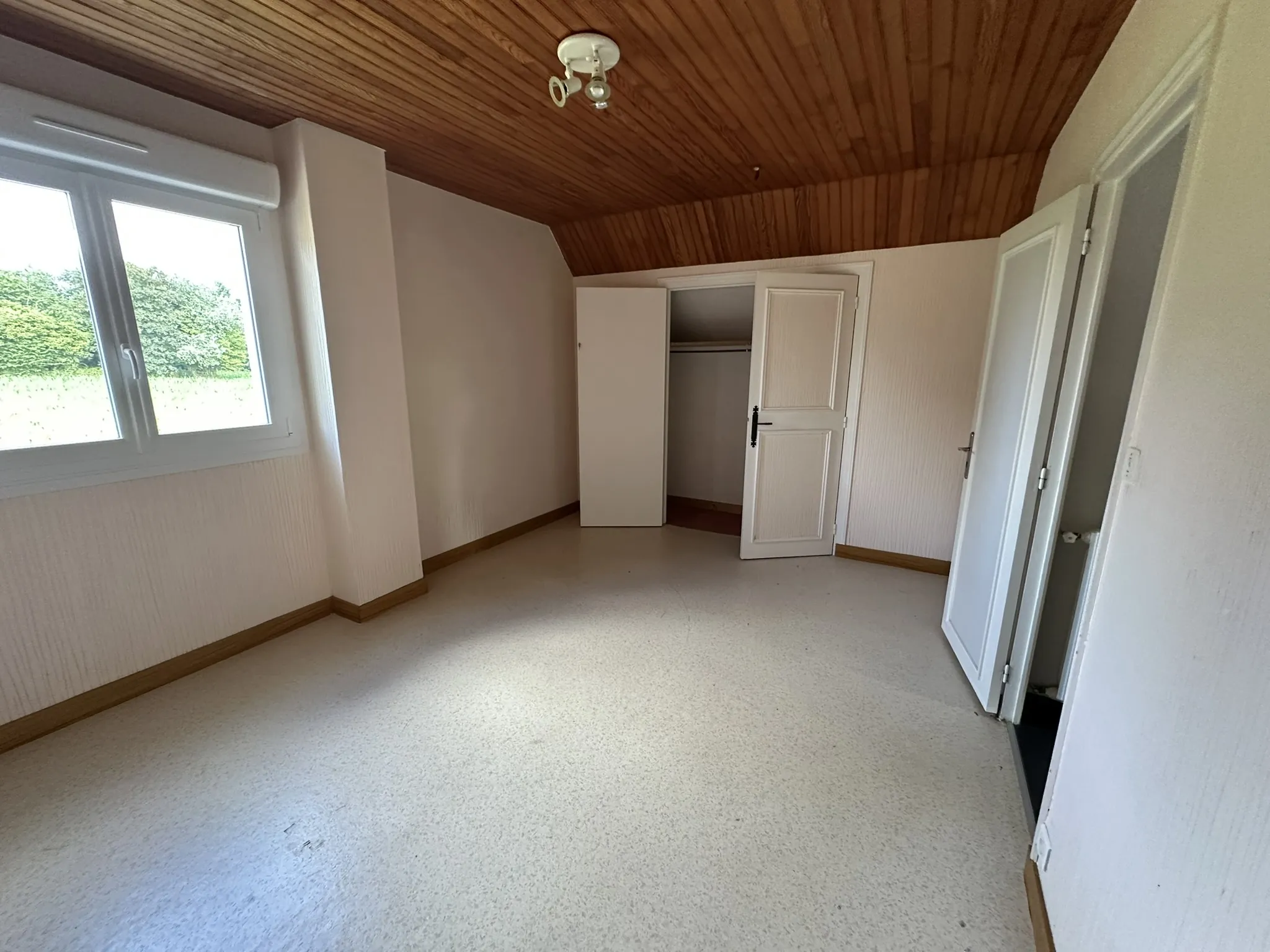 Maison de village à Baud - 125 m2, terrain de 2139 m2, 4 chambres 