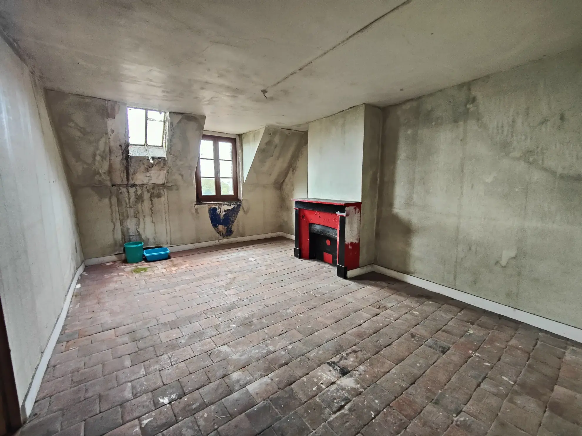 Immeuble à Joigny avec fort potentiel et aides à la rénovation 