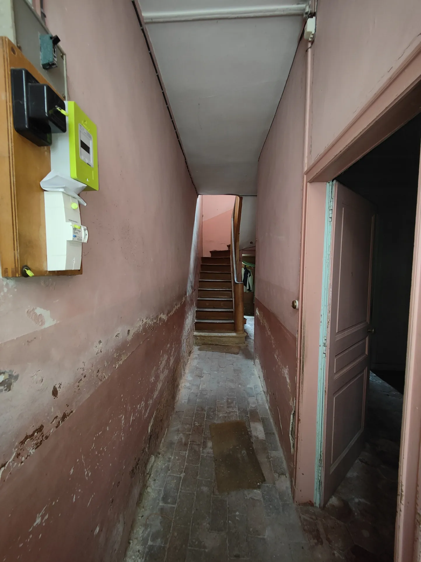 Immeuble à Joigny avec fort potentiel et aides à la rénovation 