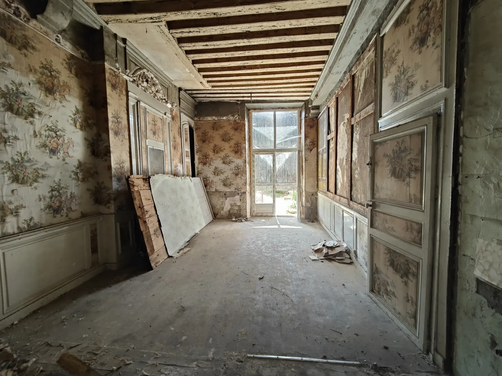 Immeuble à Joigny avec fort potentiel et aides à la rénovation 