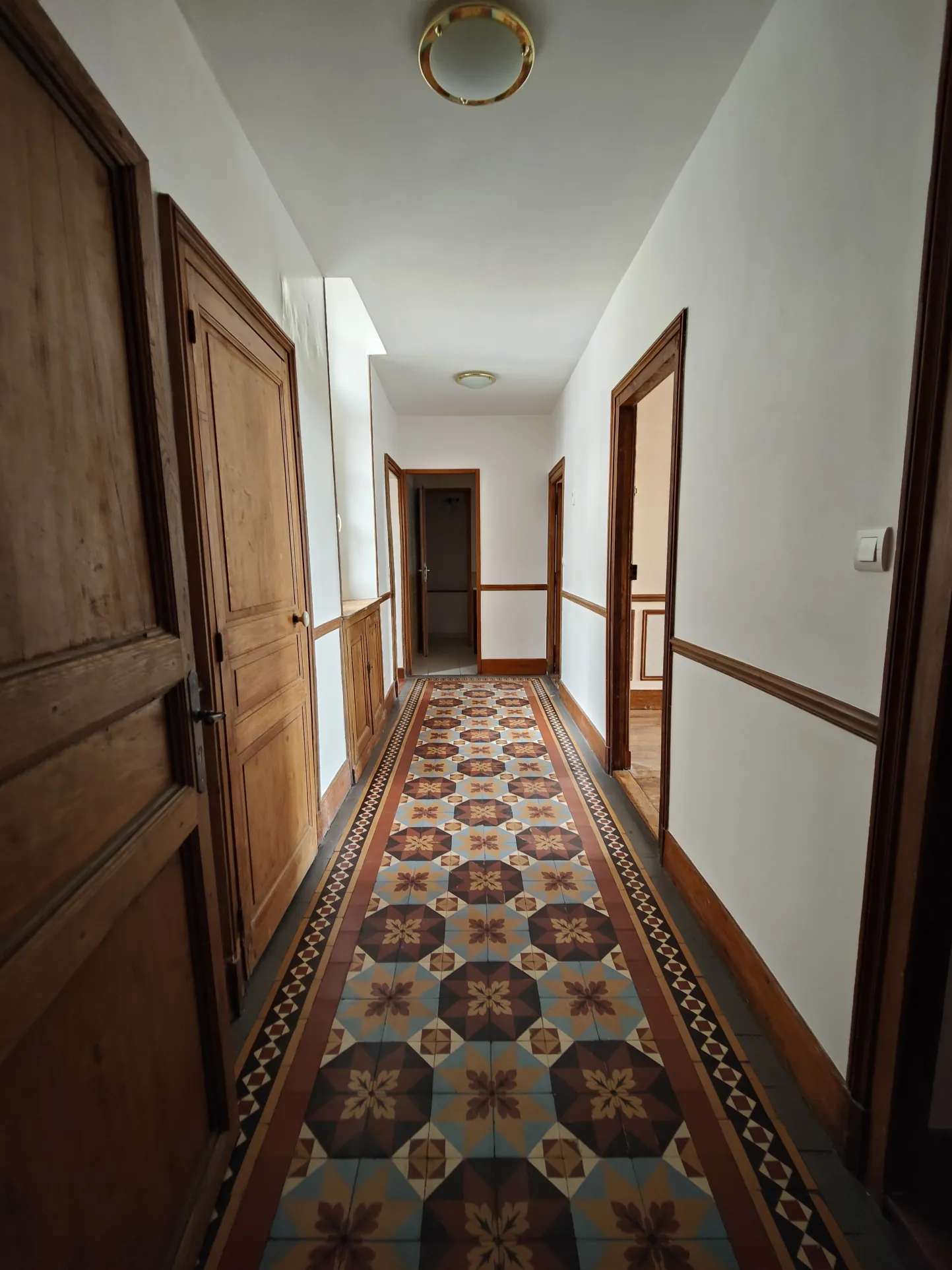 Immeuble à Joigny avec fort potentiel et aides à la rénovation 