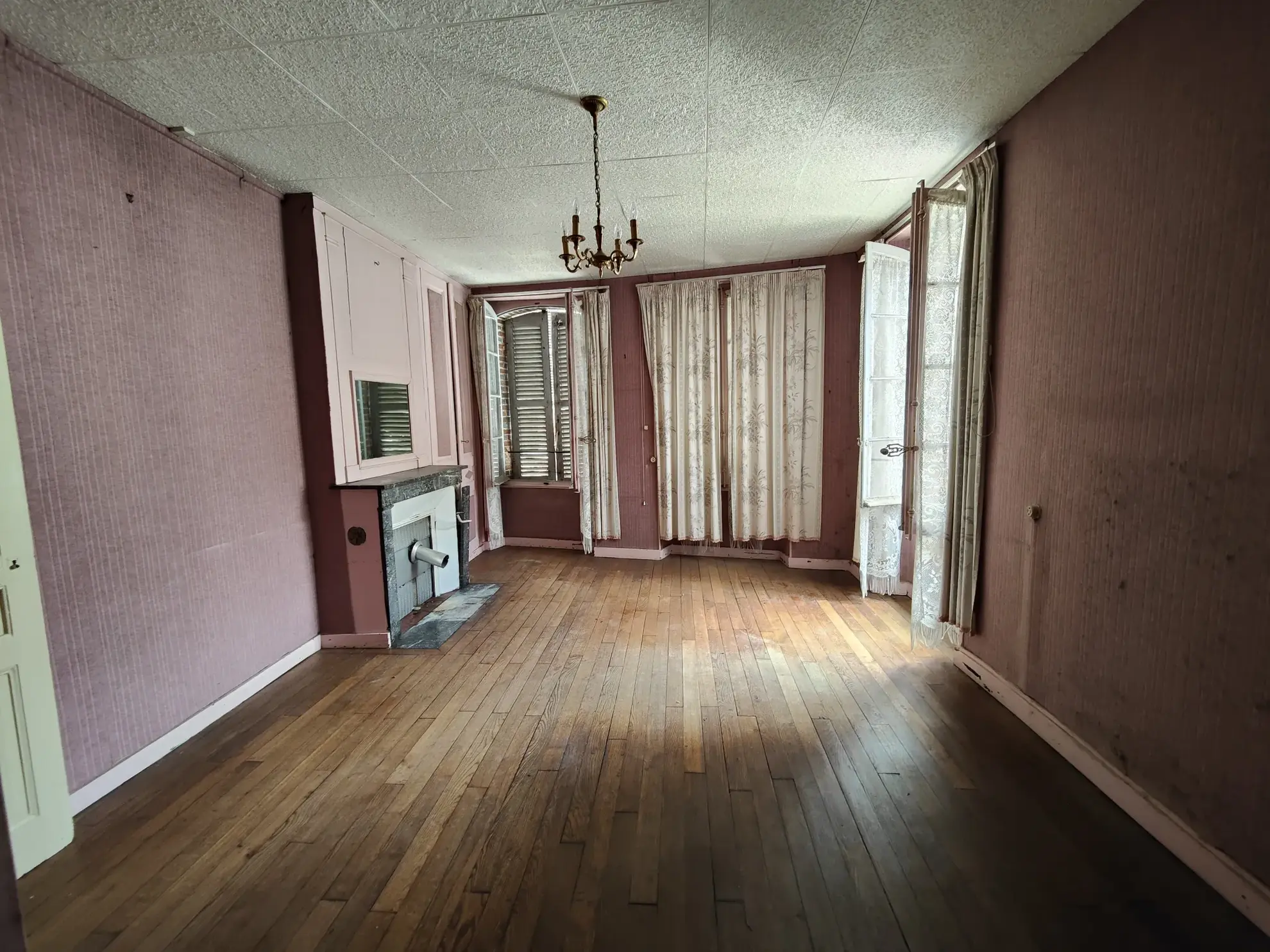 Immeuble à Joigny avec fort potentiel et aides à la rénovation 