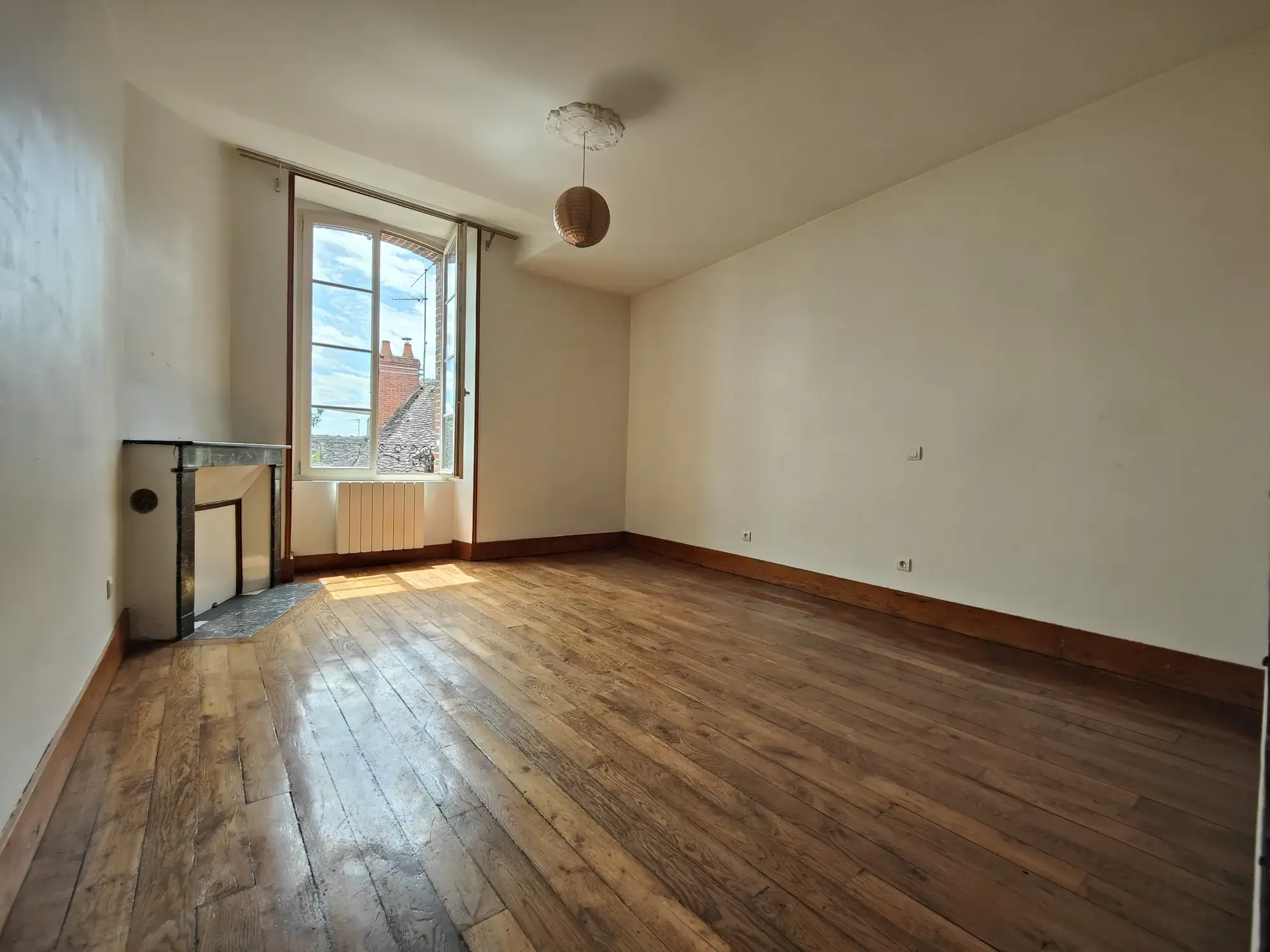 Immeuble à Joigny avec fort potentiel et aides à la rénovation 