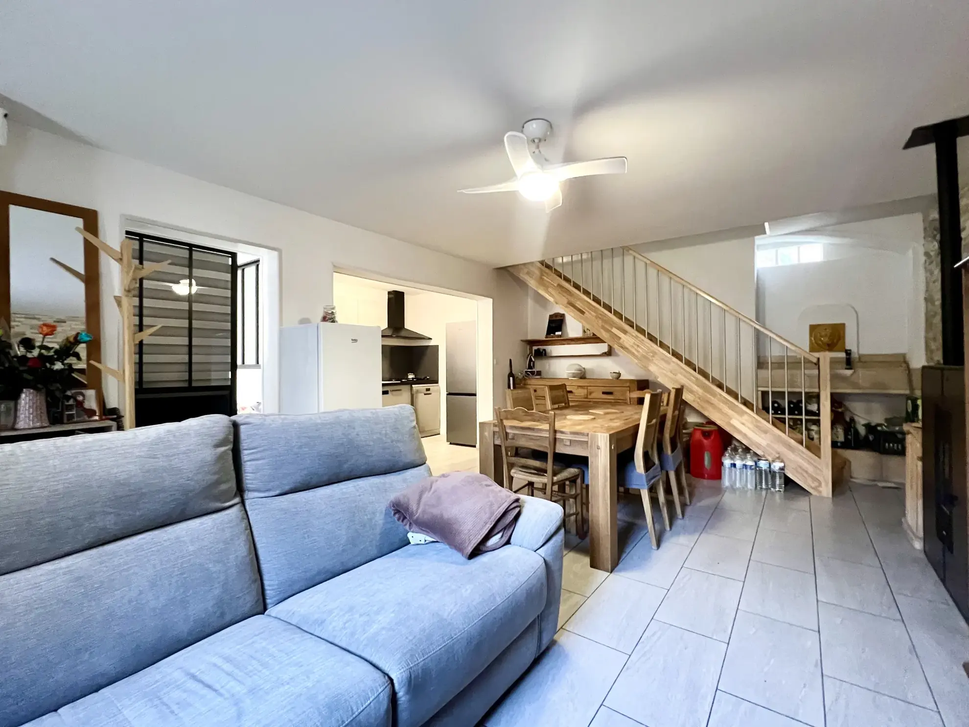 Maison de village rénovée de 150 m² à Aimargues, proximité des commodités 