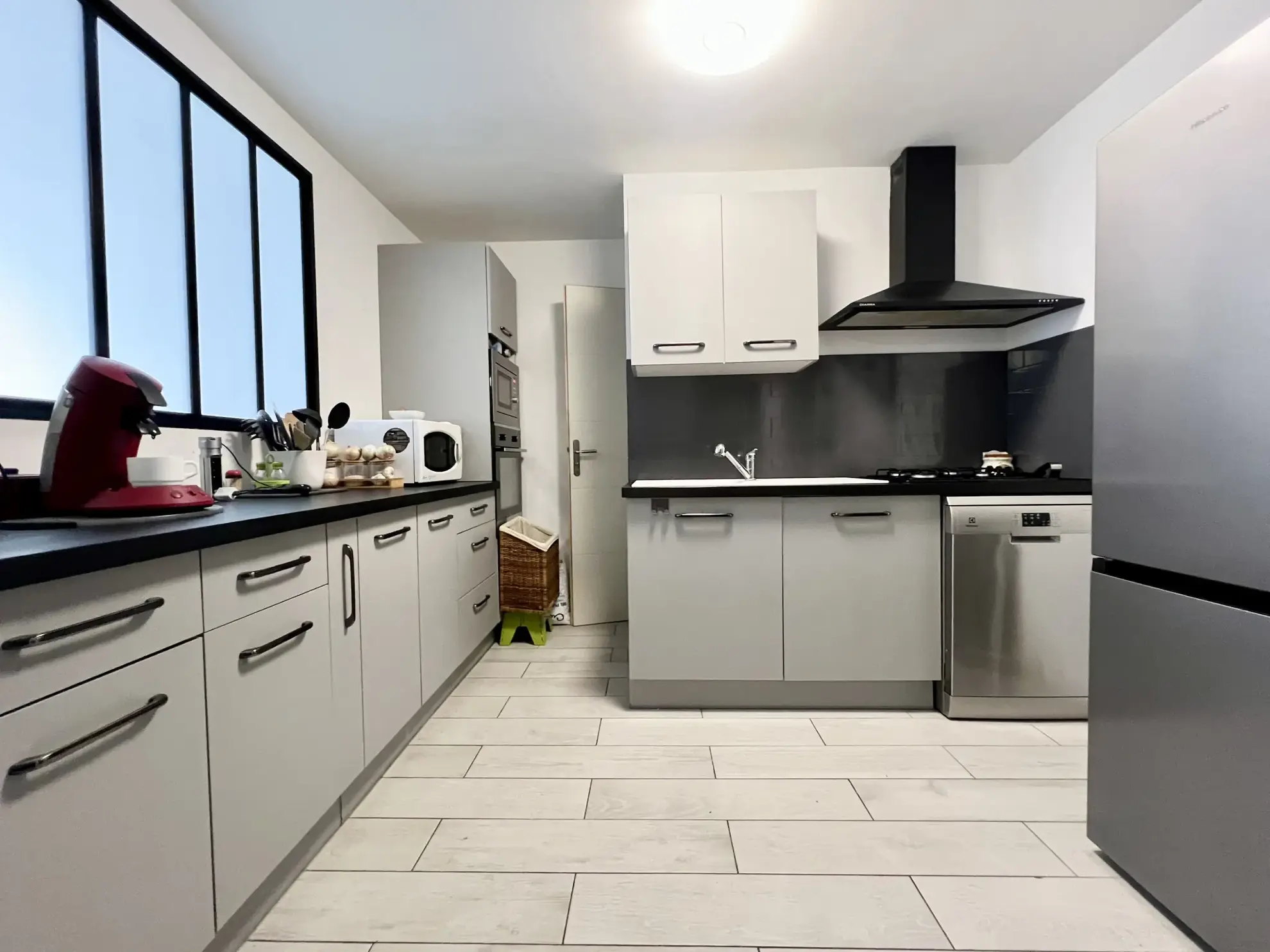 Maison de village rénovée de 150 m² à Aimargues, proximité des commodités 