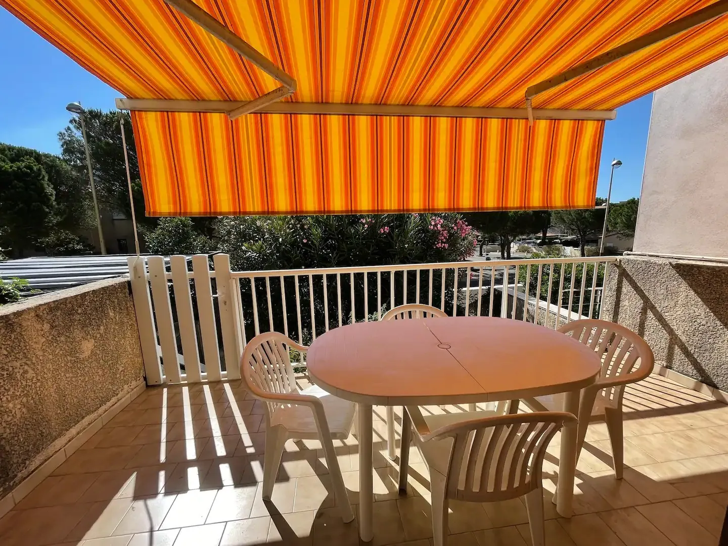 Charmante maison de 65 m² avec triple terrasse et vue mer à Saint Pierre la Mer 