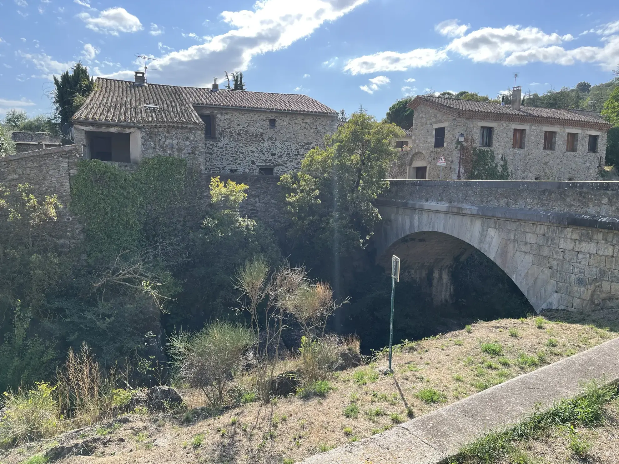 Maison de village rénovée dans les Corbières - Investissement ou première acquisition 