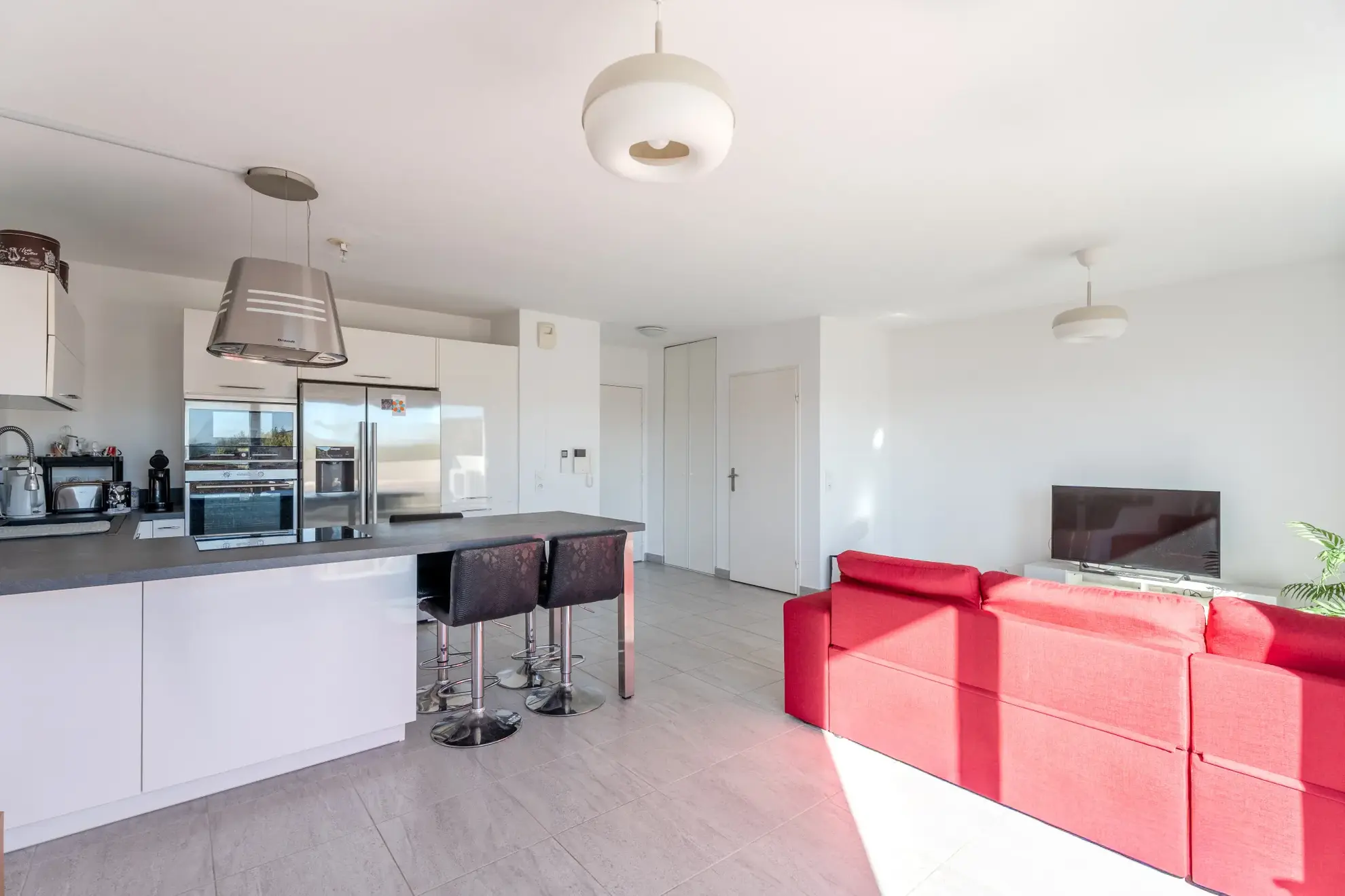 Appartement 2 pièces lumineux avec balcon et box double à Istres 