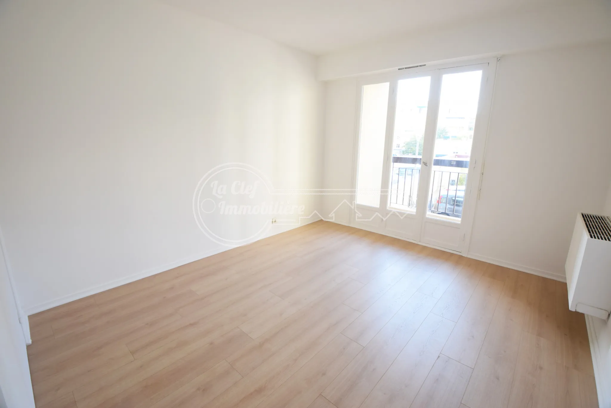 Grand appartement 3 pièces de 70 m² avec terrasses, cave et garage à Nice 