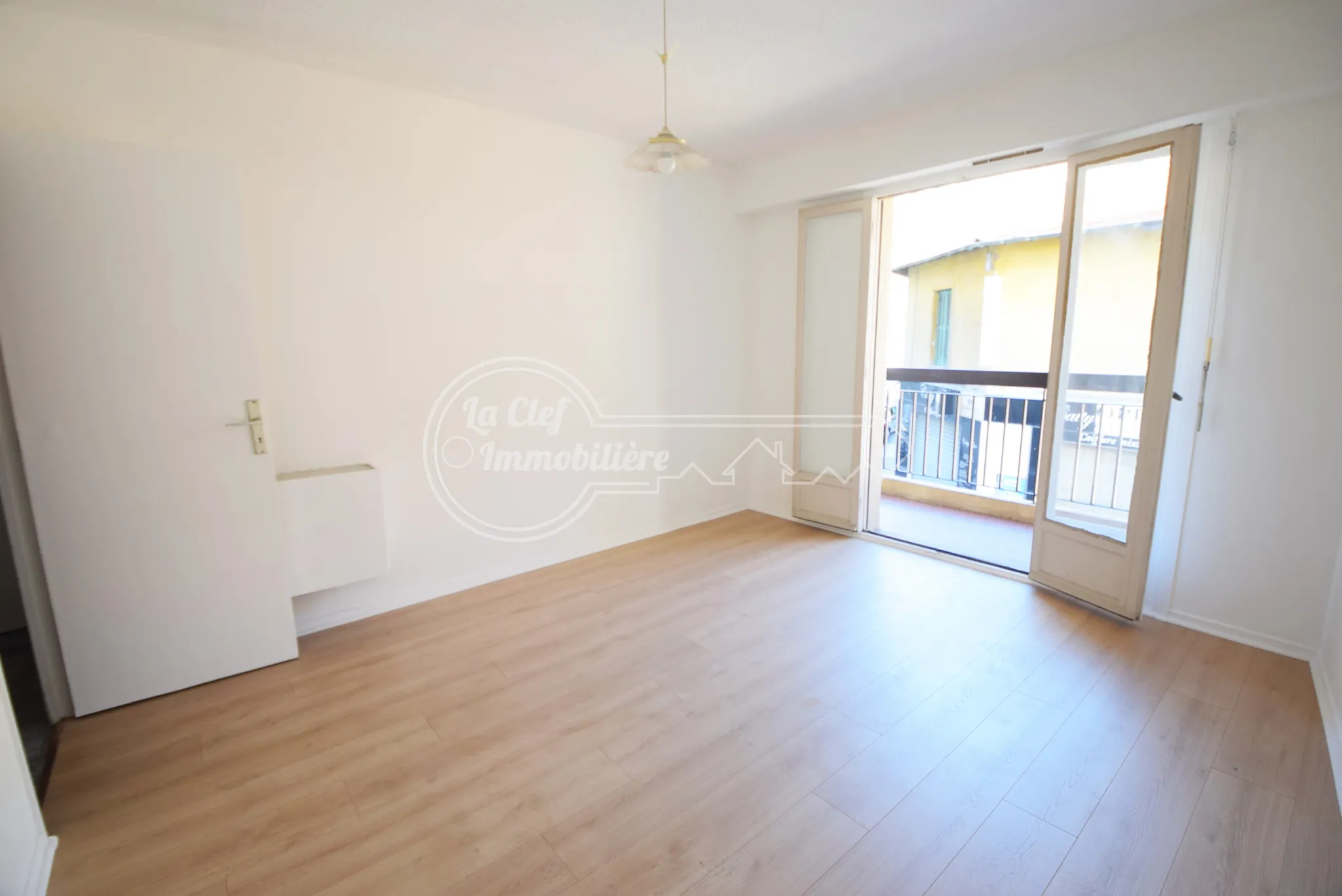 Grand appartement 3 pièces de 70 m² avec terrasses, cave et garage à Nice 
