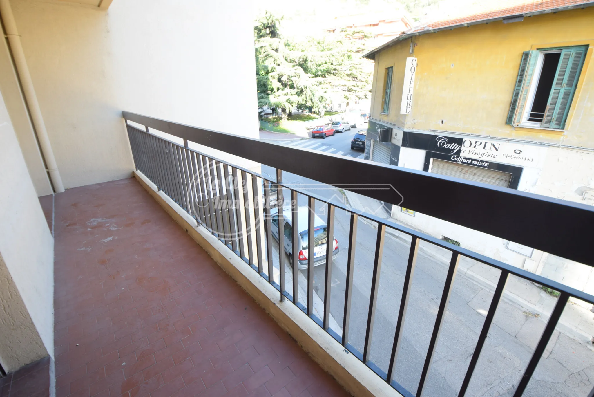 Grand appartement 3 pièces de 70 m² avec terrasses, cave et garage à Nice 