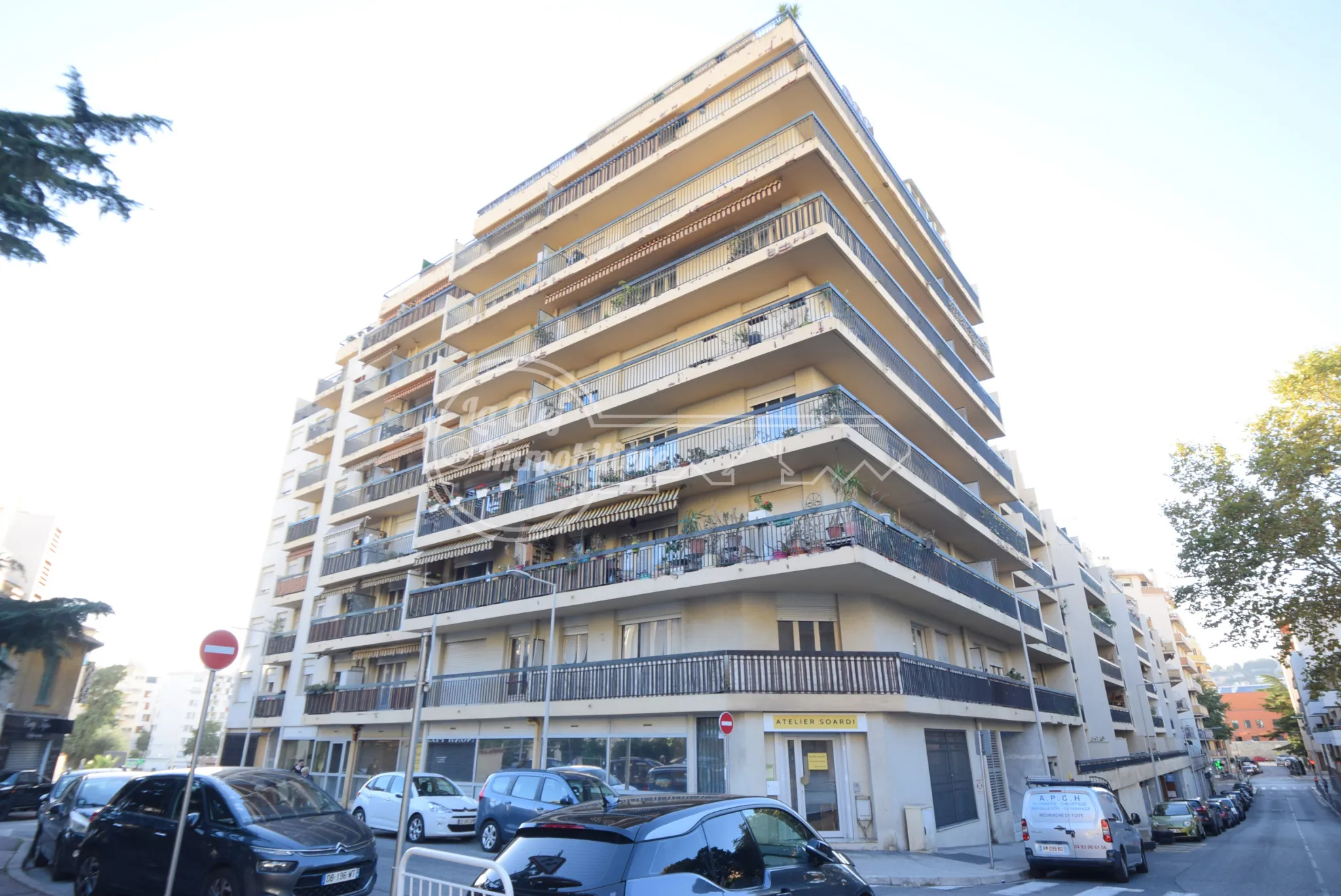 Grand appartement 3 pièces de 70 m² avec terrasses, cave et garage à Nice 