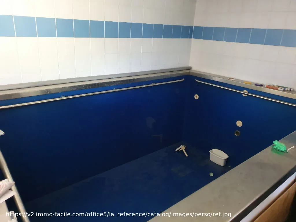 Maison avec espace professionnel, terrain de 233 m² à Vernon 