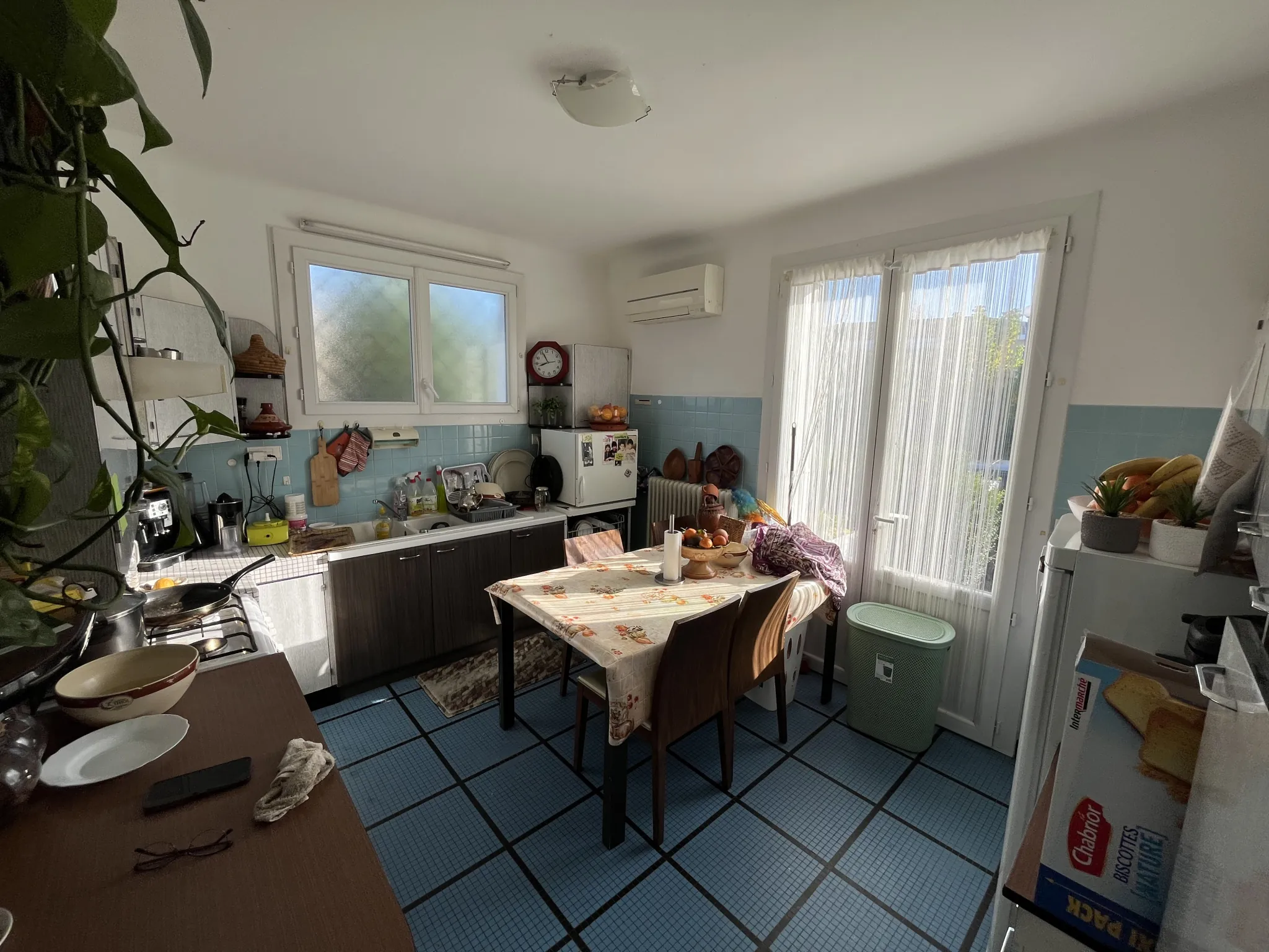 Villa de 128 m² avec garage et jardin à La Réole, proche commodités 