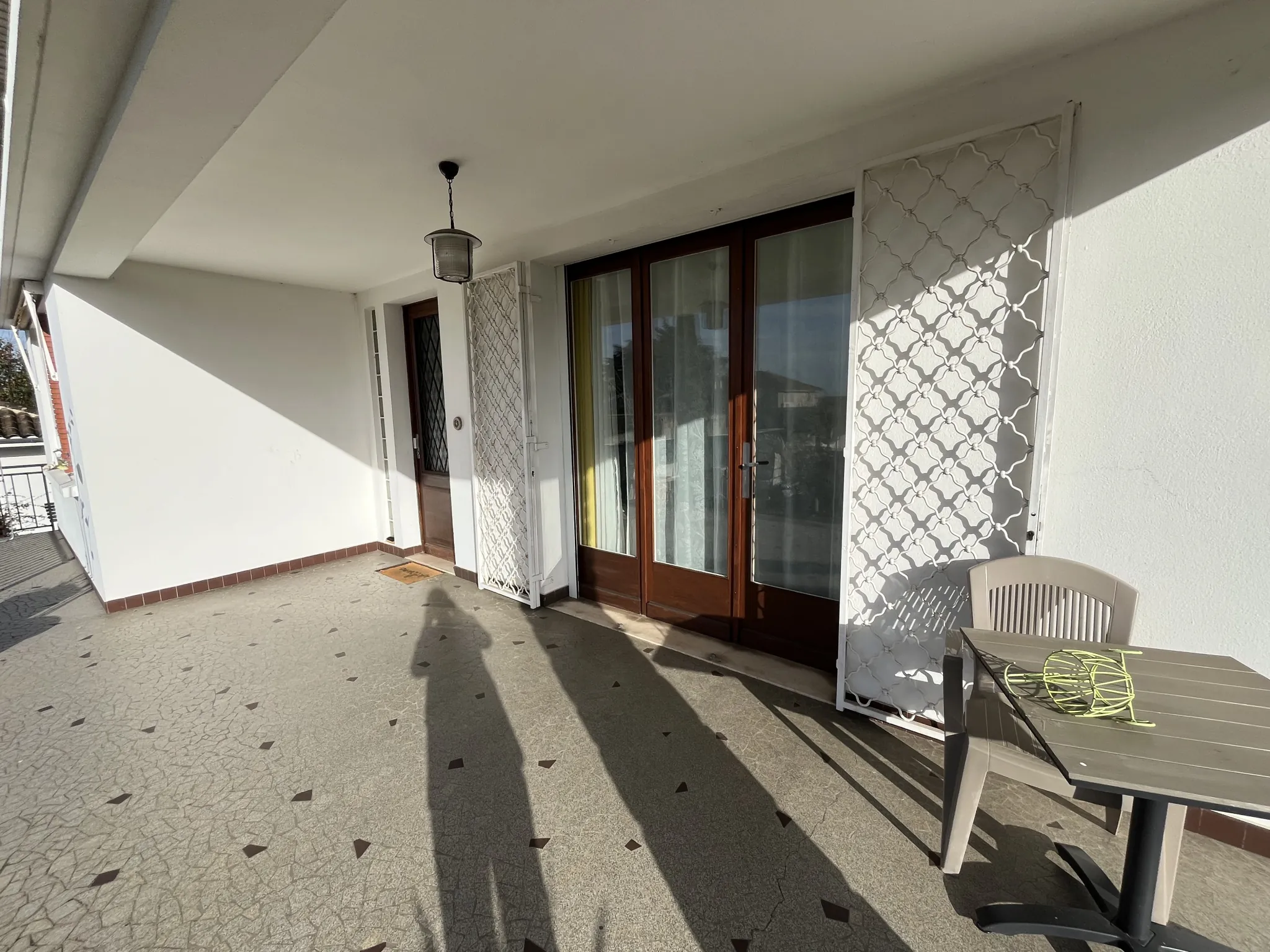 Villa de 128 m² avec garage et jardin à La Réole, proche commodités 