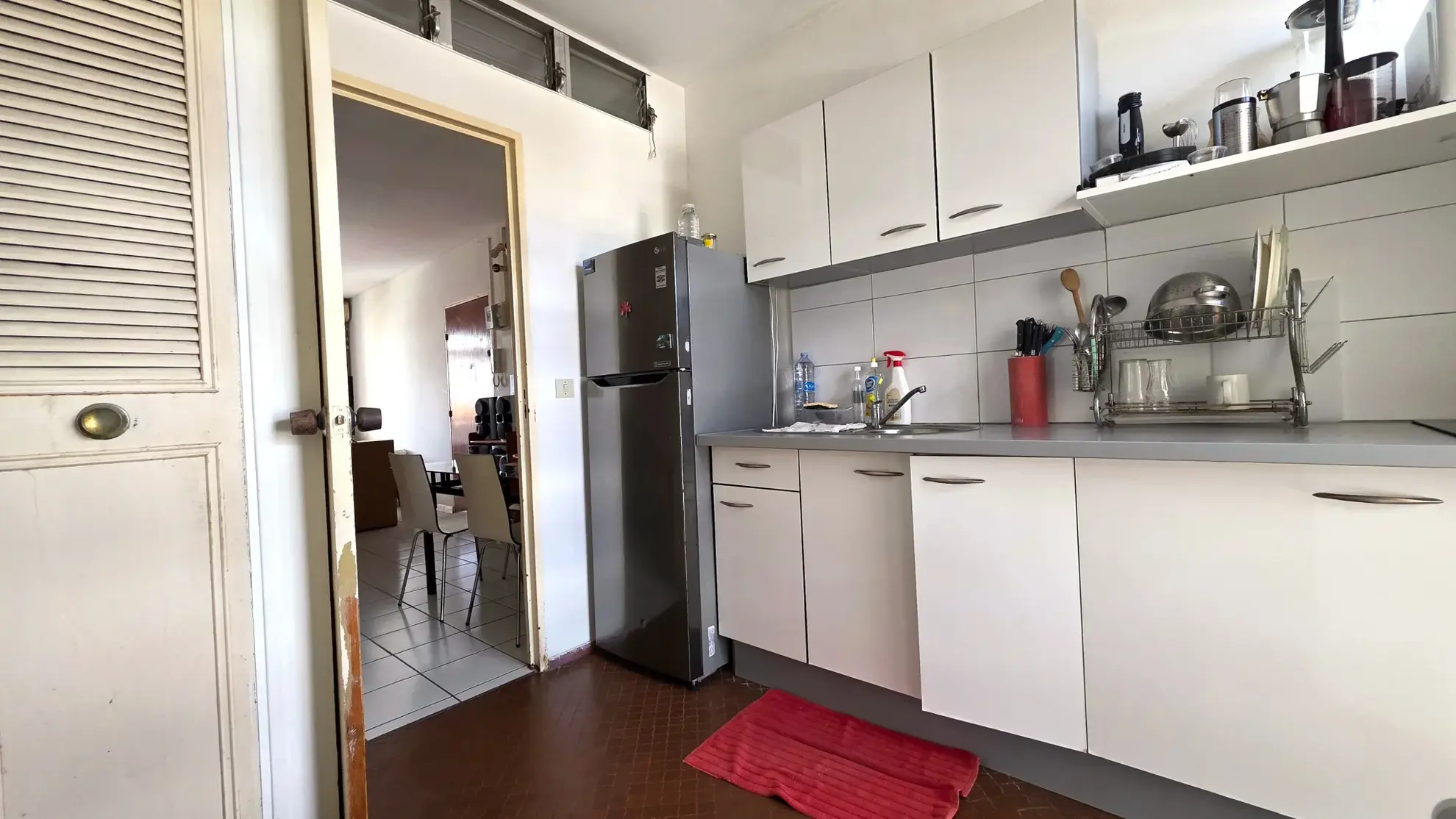 Studio lumineux avec vue mer au centre de Fort-de-France - Opportunité à saisir 