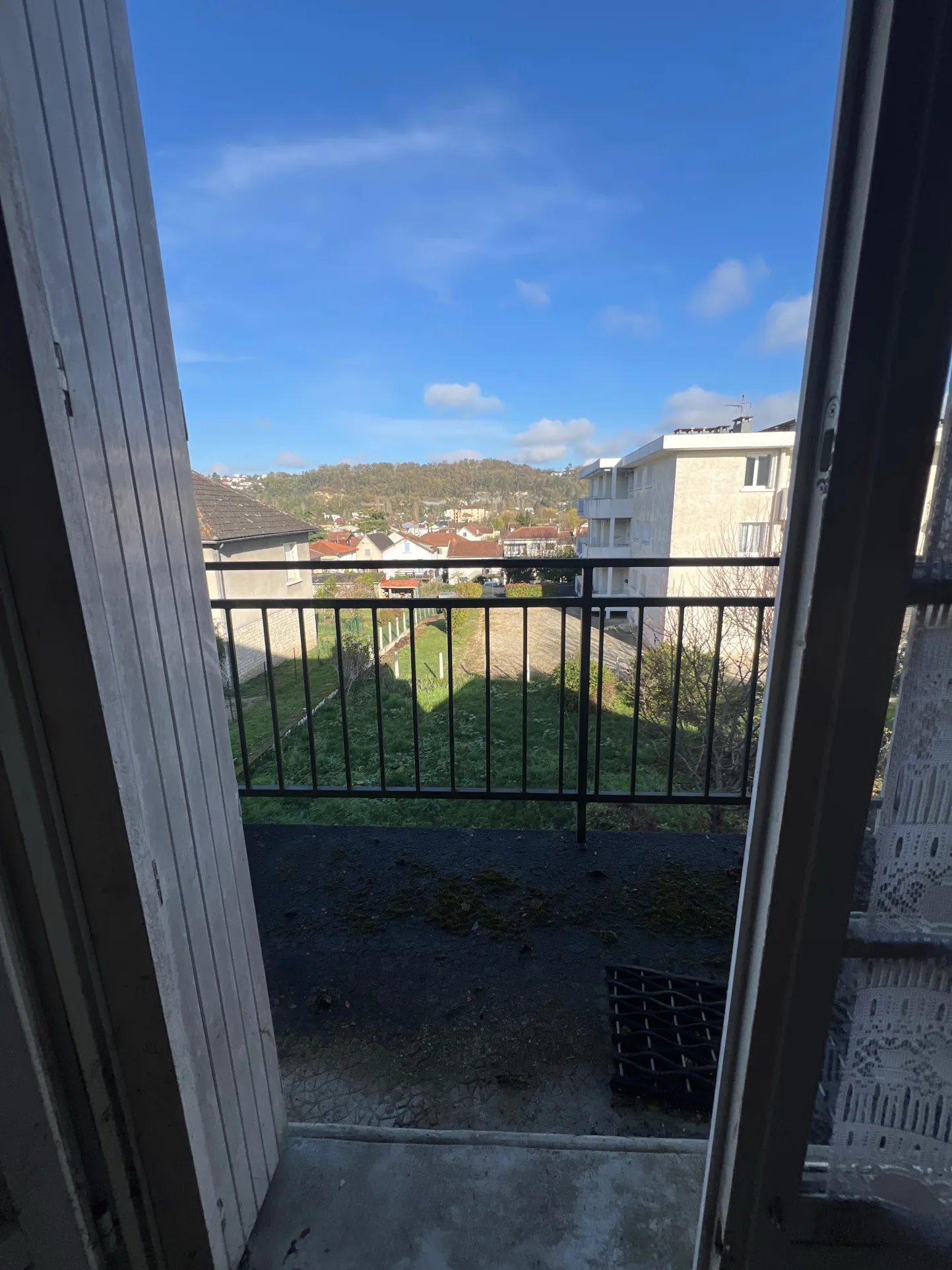 Maison à Boulazac avec garage pour camping-car, jardin et proche centre-ville 