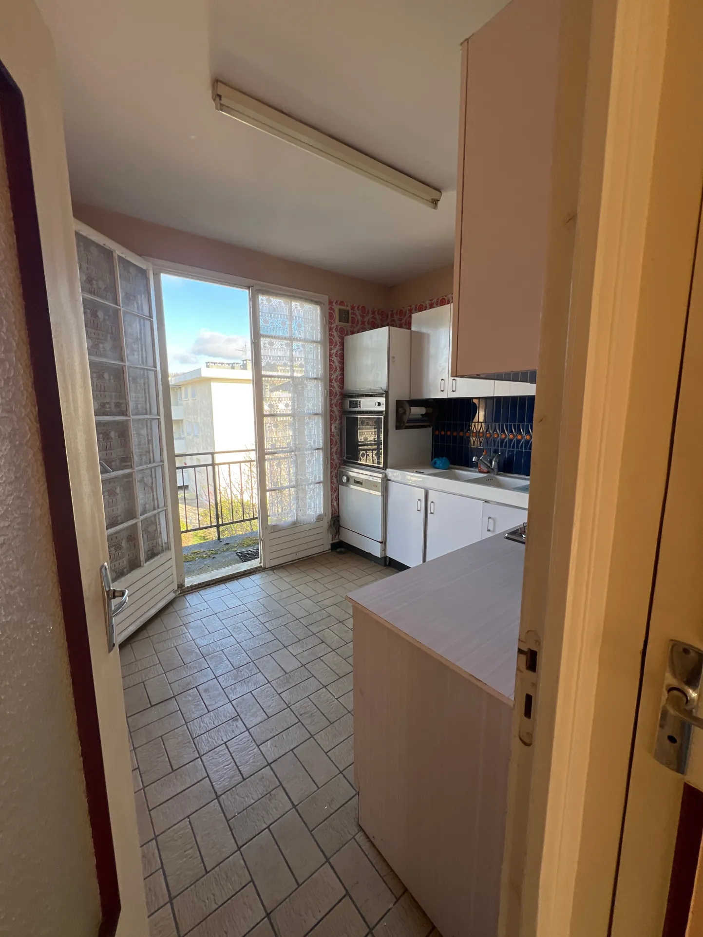 Maison à Boulazac avec garage pour camping-car, jardin et proche centre-ville 