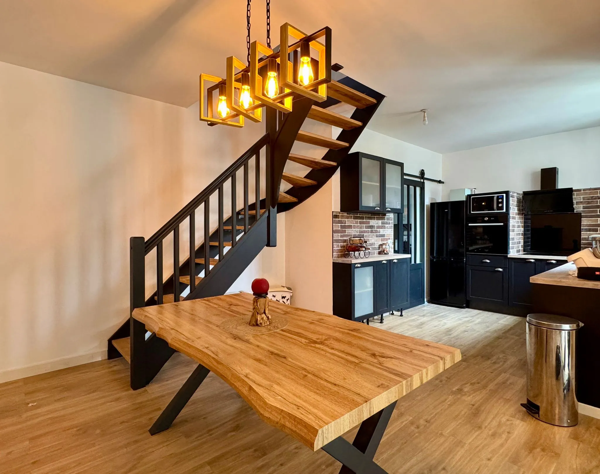 Maison à Bourg-de-Péage de 75 m² avec dépendance et jardin clos 