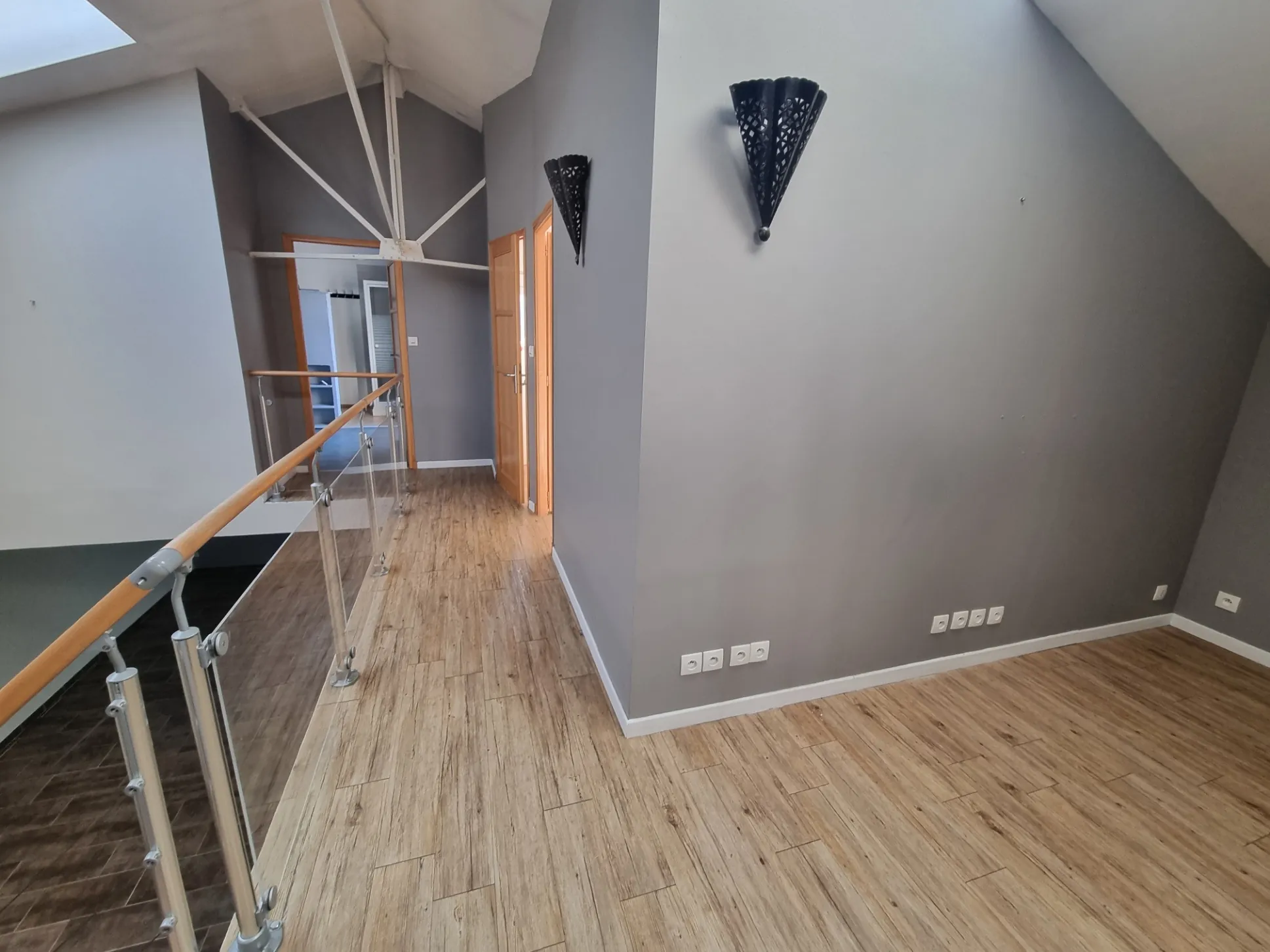 Maison loft de 163 m² avec garage et patio à Boulogne-sur-Mer 