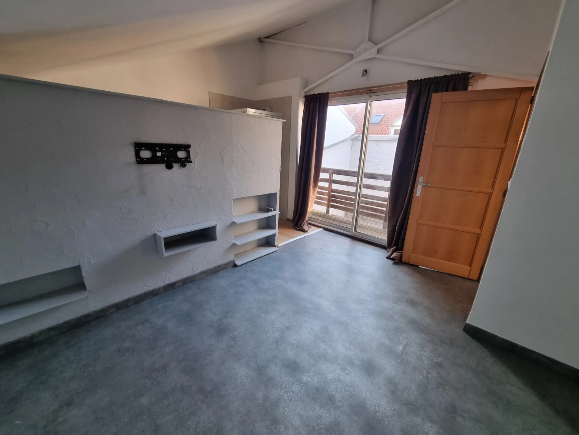 Maison loft de 163 m² avec garage et patio à Boulogne-sur-Mer 