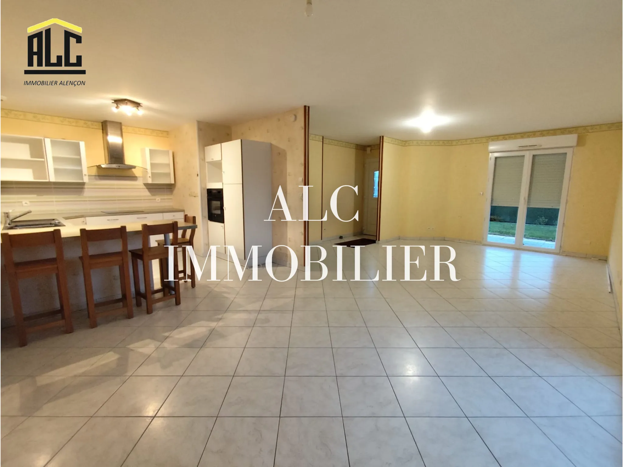 Belle maison de plain-pied à Saint-Germain-du-Cormier - 123,85 m² 