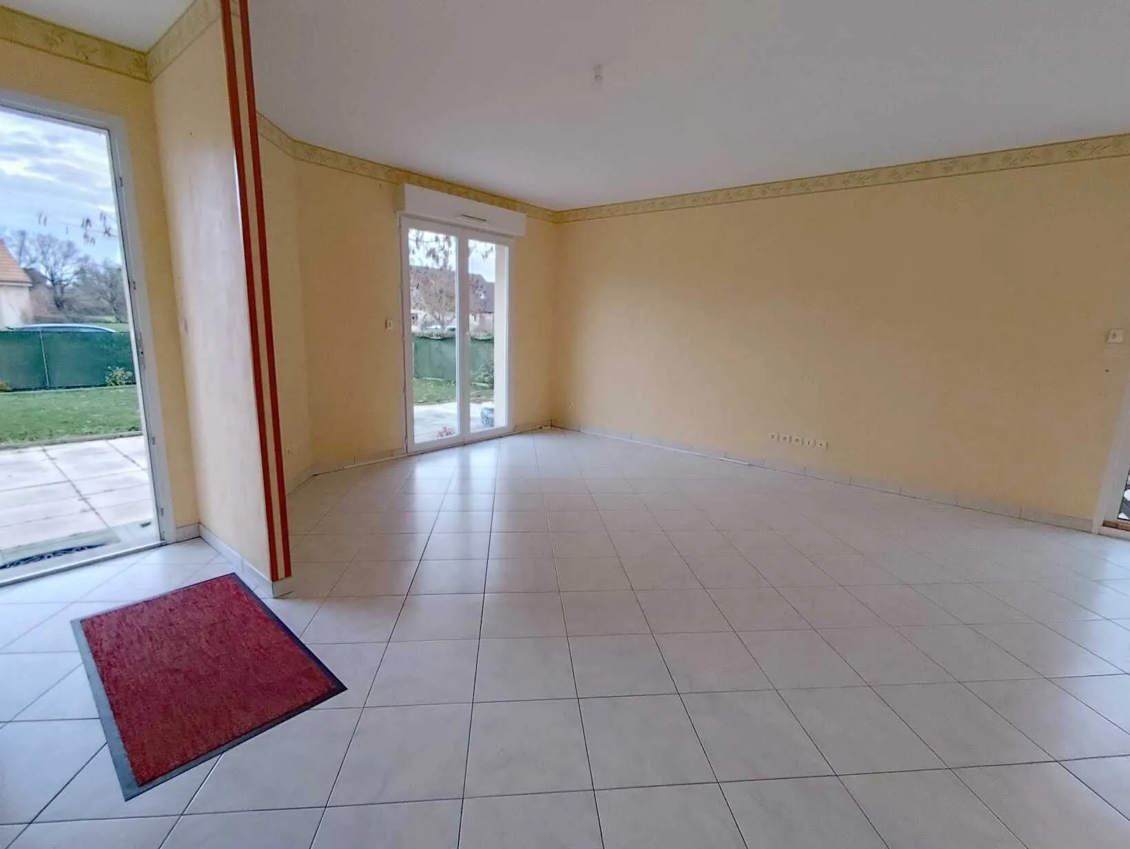 Belle maison de plain-pied à Saint-Germain-du-Cormier - 123,85 m² 