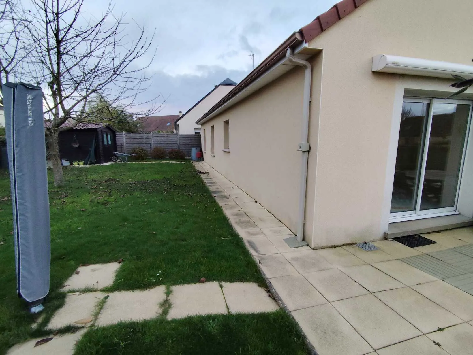 Belle maison de plain-pied à Saint-Germain-du-Cormier - 123,85 m² 