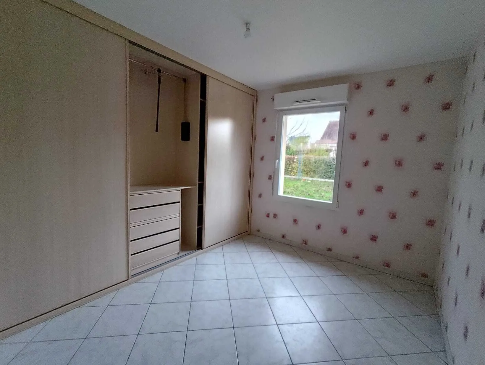 Belle maison de plain-pied à Saint-Germain-du-Cormier - 123,85 m²