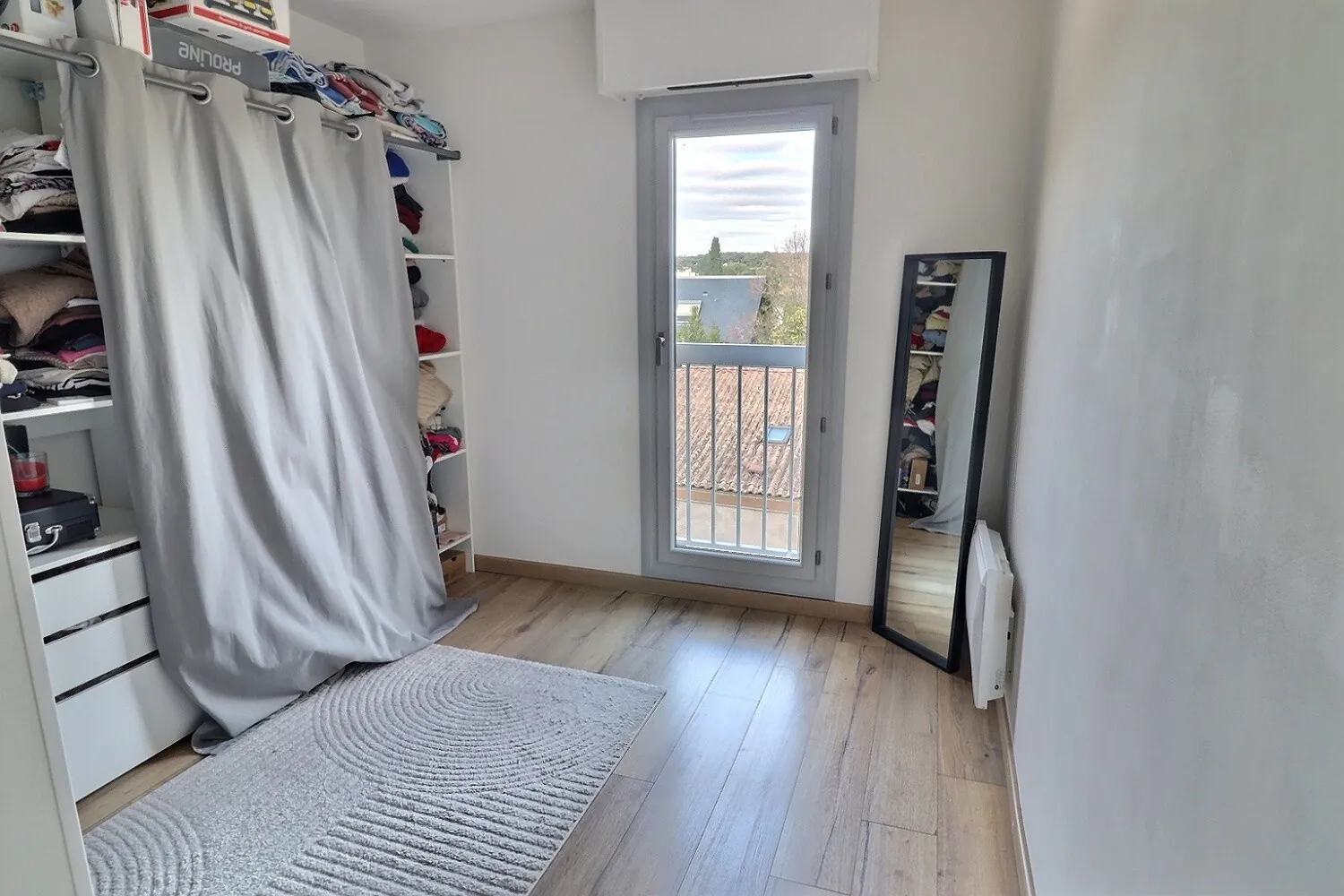 Appartement 4 pièces à Clermont l'Hérault avec terrasse et parking 