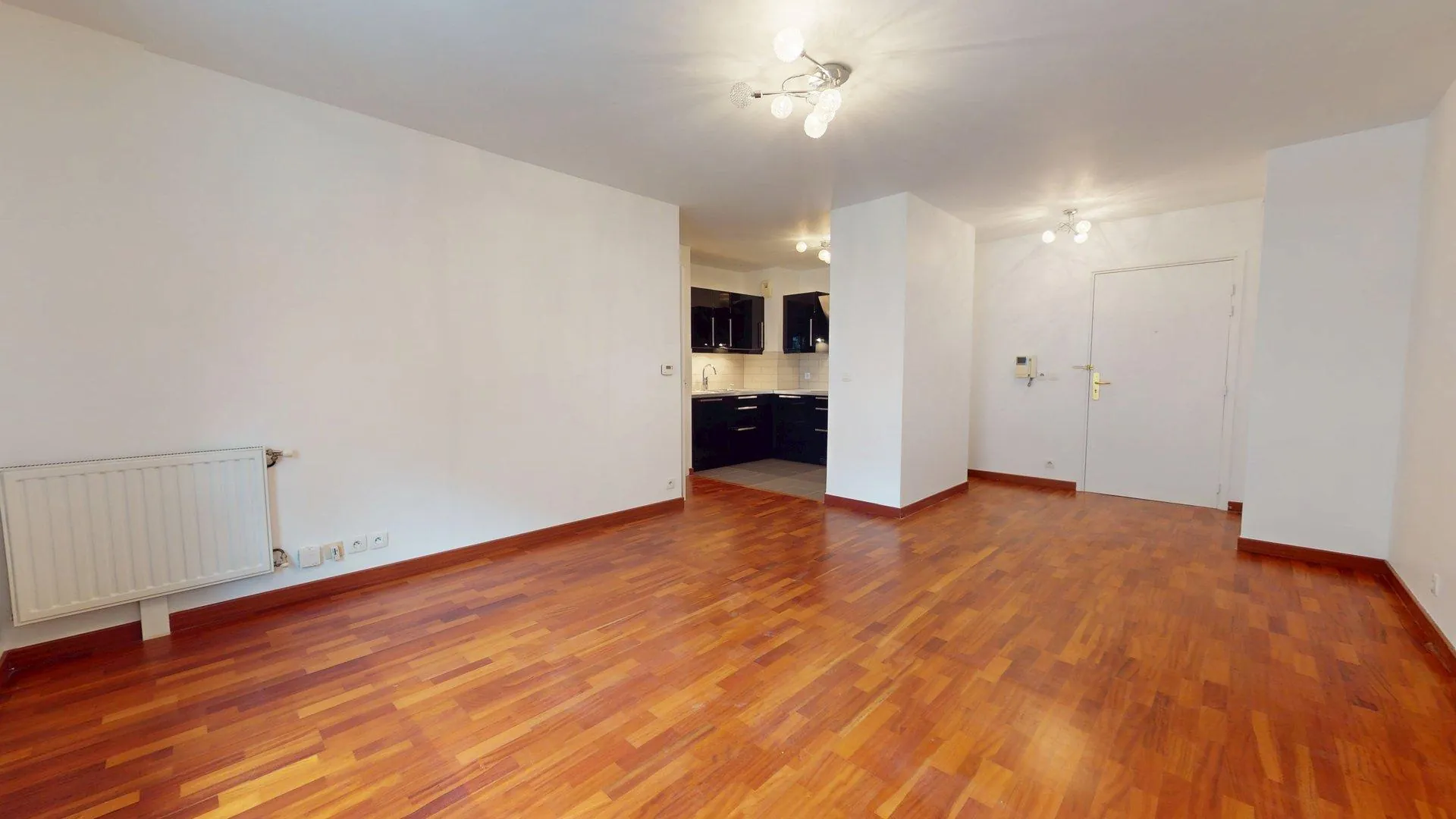 Appartement F3 lumineux à Bobigny près du métro avec parking en sous-sol 