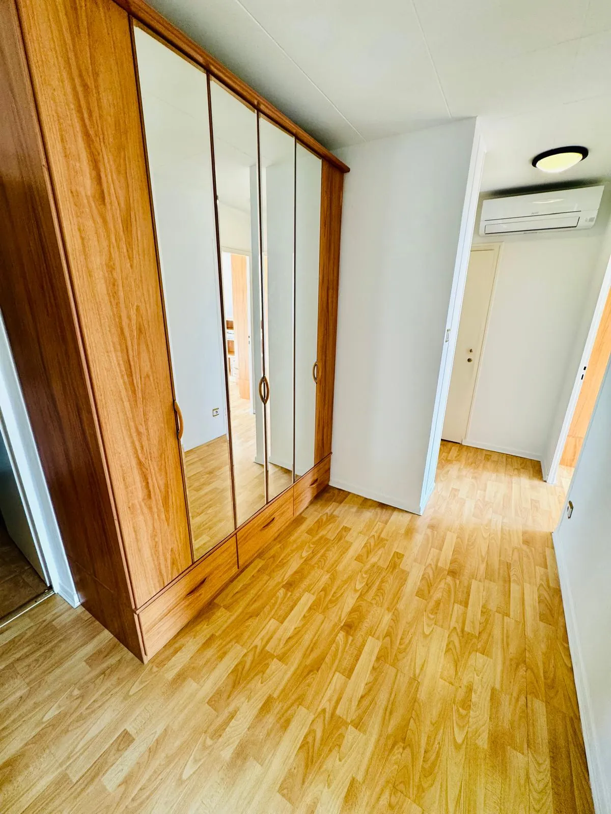 À vendre appartement T4 de 105 m² à Grenoble avec terrasse et vue panoramique 