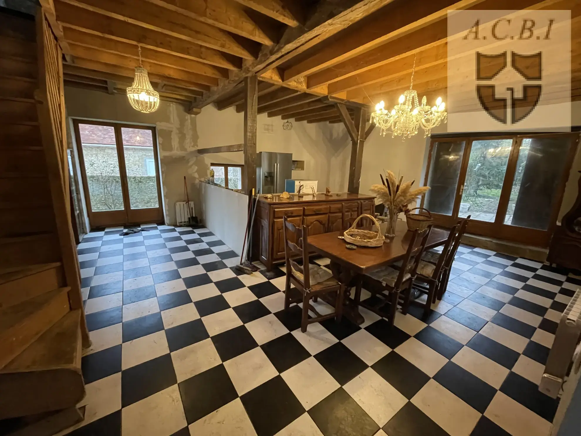 Maison de plain-pied à Cloyes-sur-le-Loir — 3 pièces, 2 chambres, 616 m²