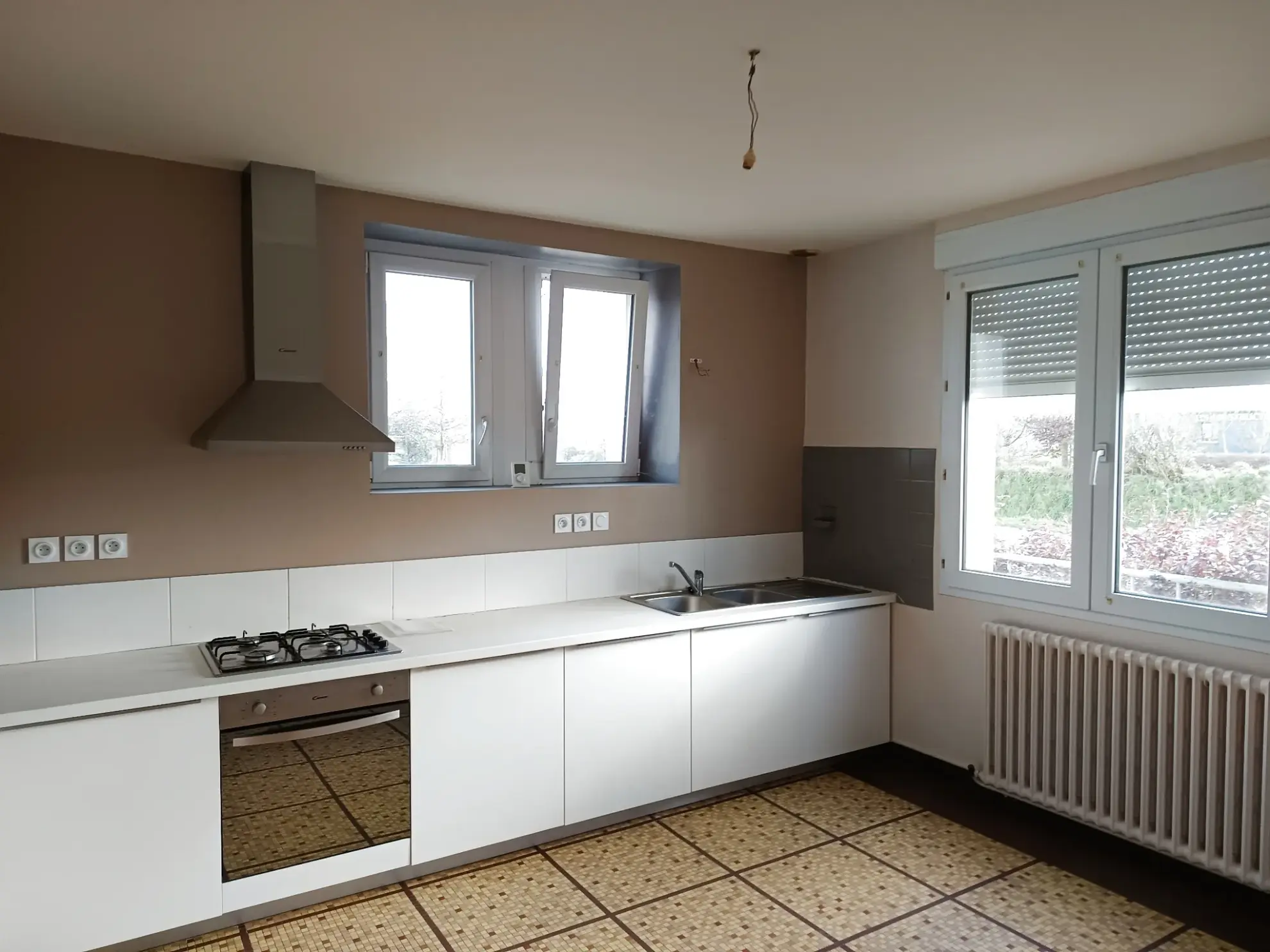 Ensemble immobilier de 2 maisons à Lanhouarneau, proche Lesneven 