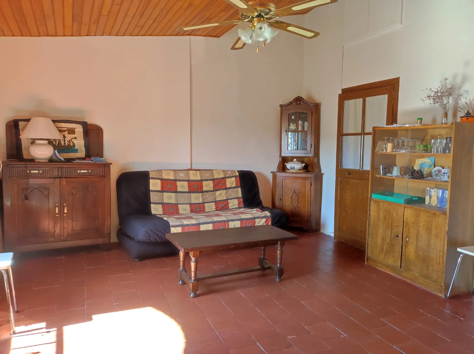 Appartement 3 pièces à vendre à Agde, 60m² à rénover en centre-ville 