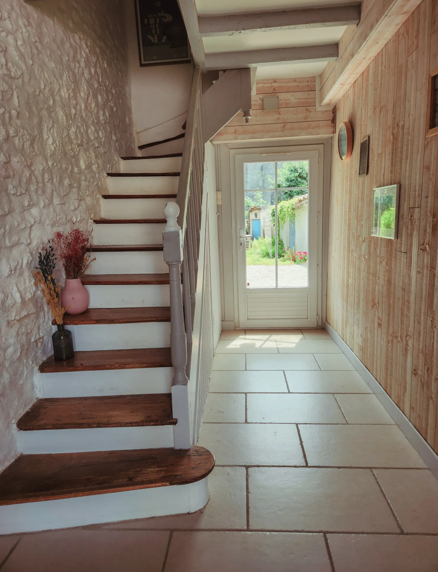 Belle maison familiale avec jardin et accès au canal à Cognac en vente 