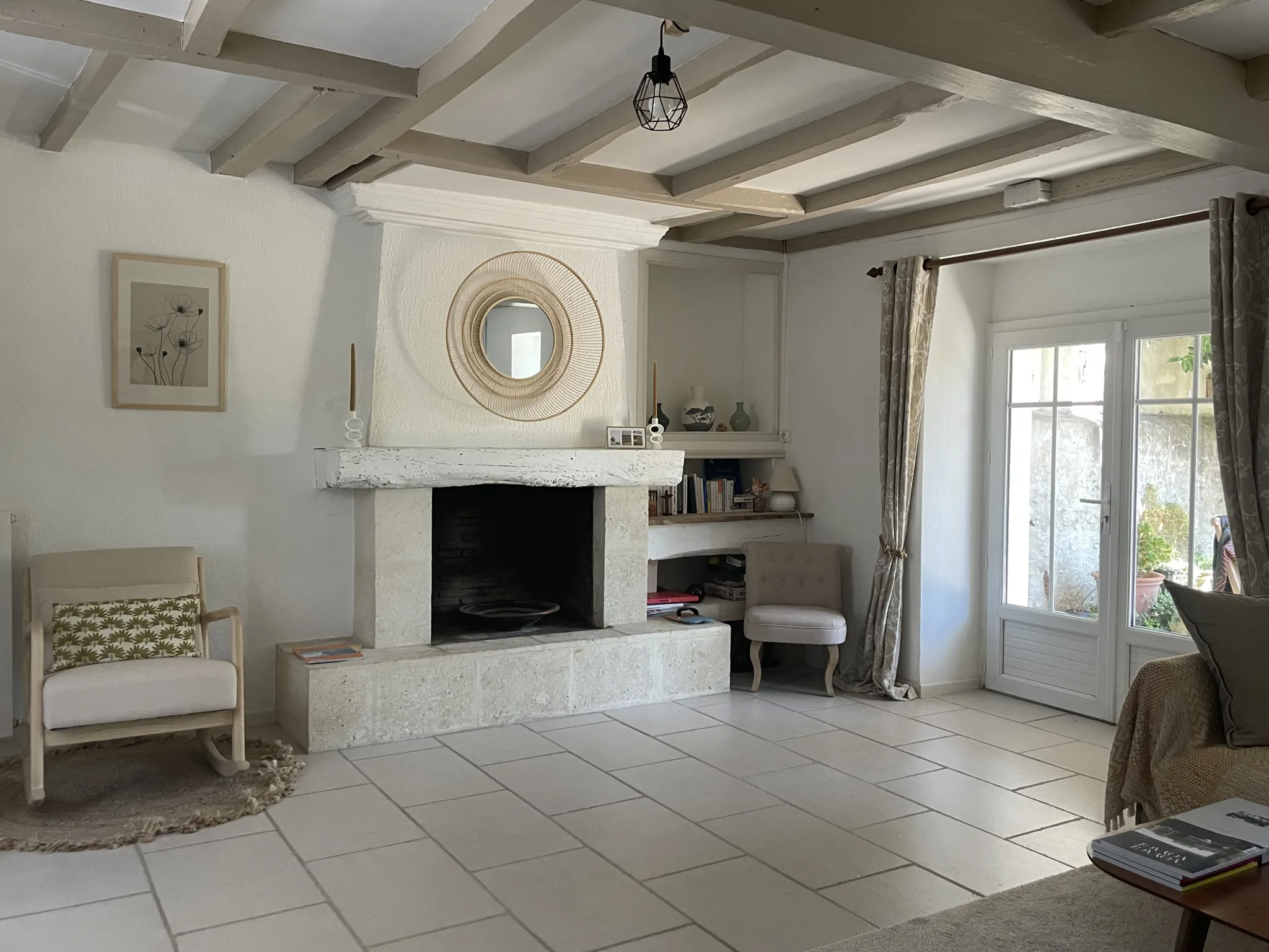 Belle maison familiale avec jardin et accès au canal à Cognac en vente 