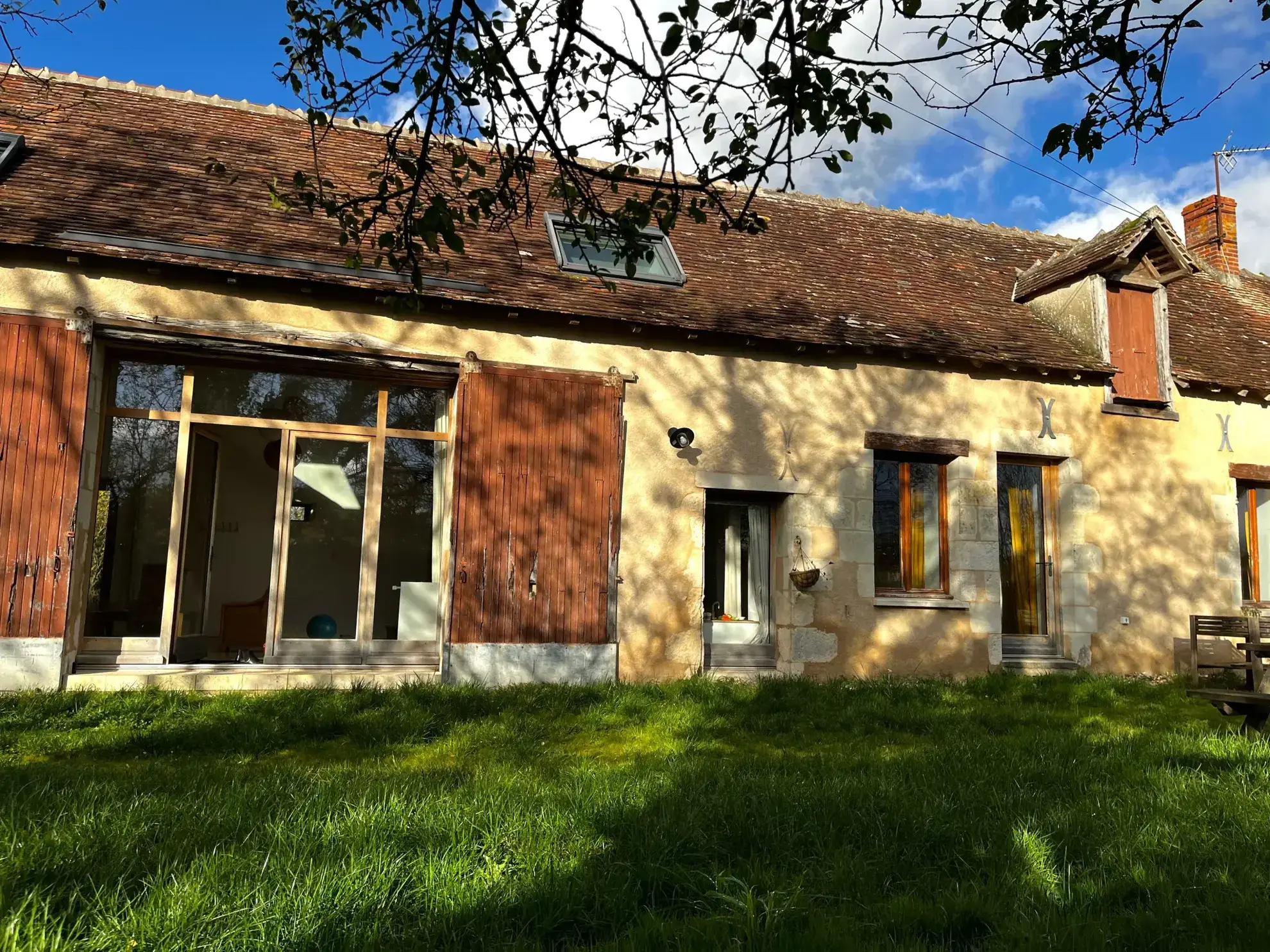 Magnifique propriété équestre rénovée avec terrain de 2,5 hectares près de Loches, Le Blanc et La Roche Posay 