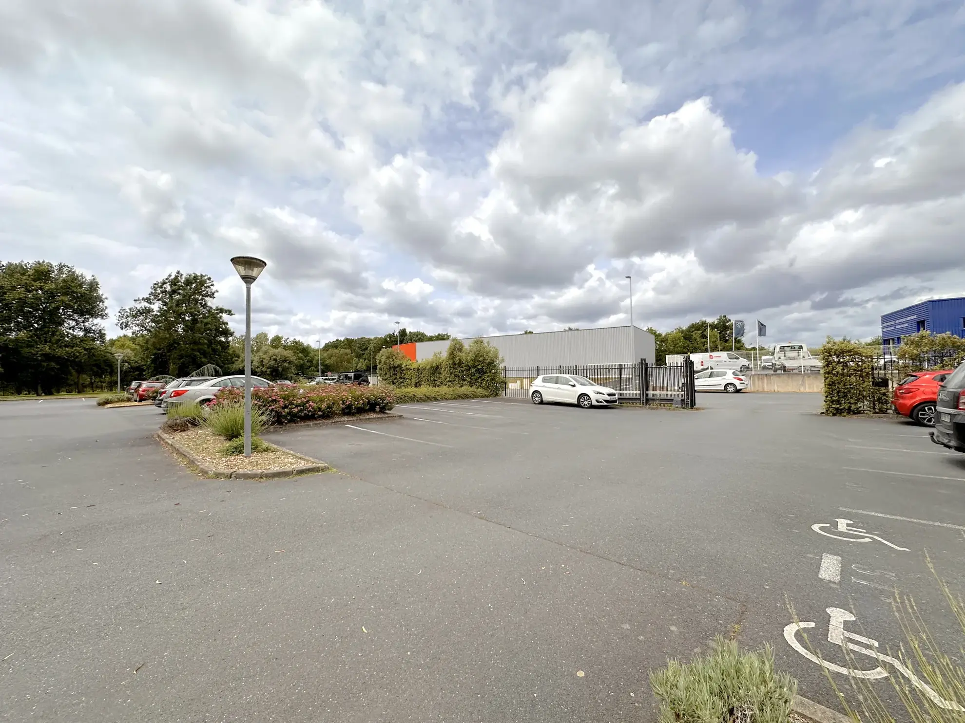 Appartement T2 en vente à La Chapelle-Heulin – Investissement LMNP avec parking et balcon 