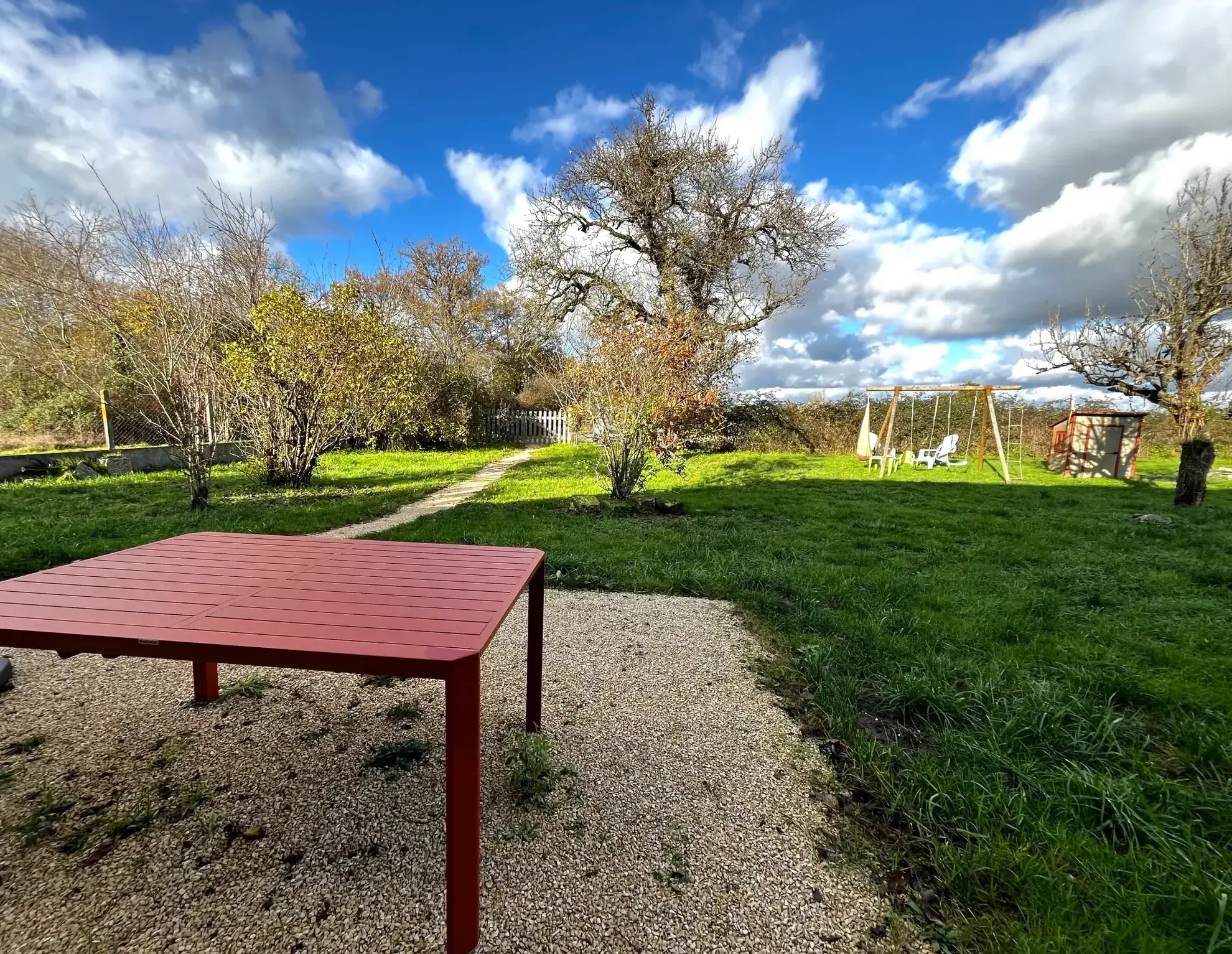 Magnifique propriété équestre rénovée avec terrain de 2,5 hectares près de Loches, Le Blanc et La Roche Posay 
