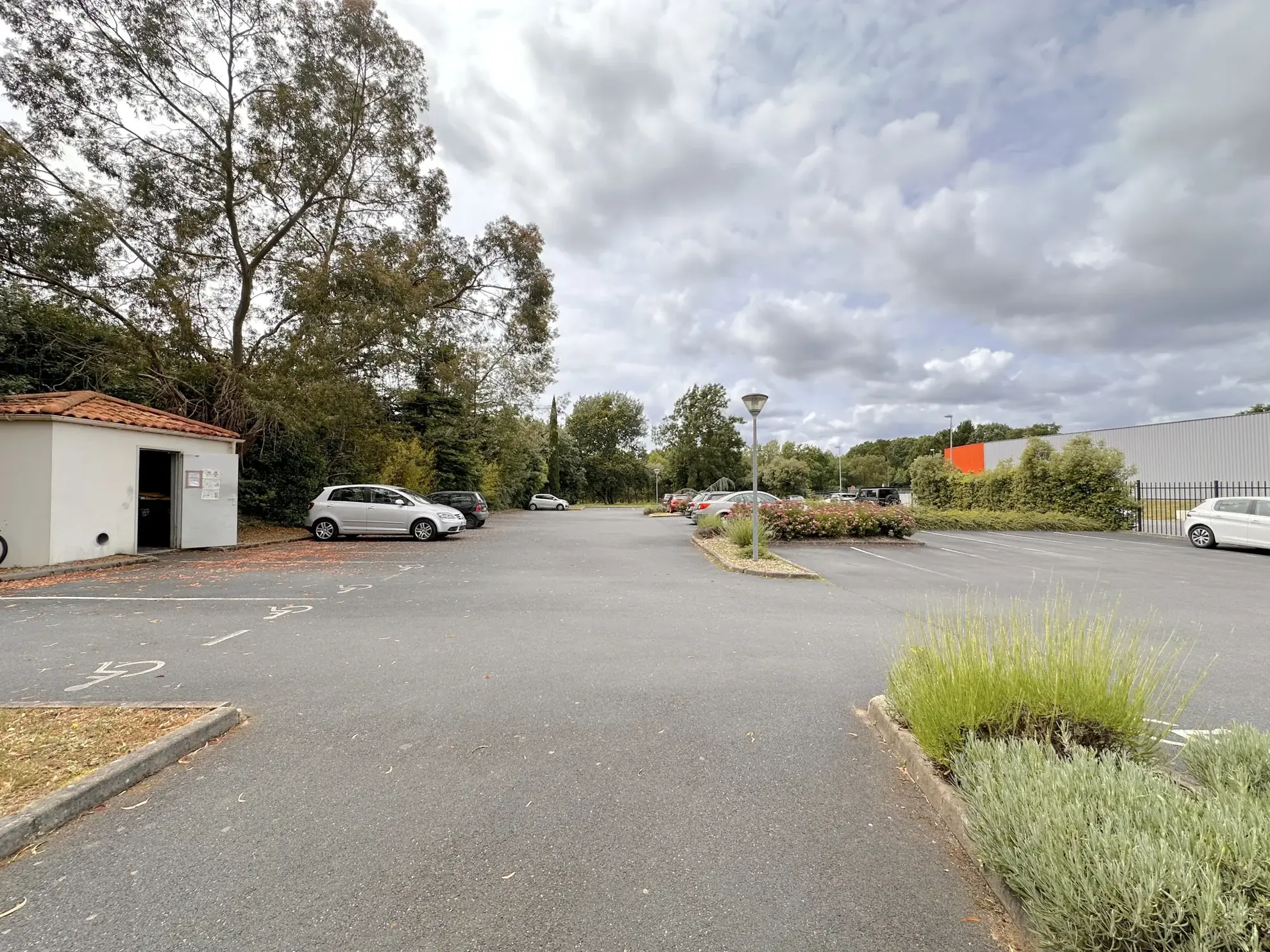 Appartement T2 en vente à La Chapelle-Heulin – Investissement LMNP avec parking et balcon 