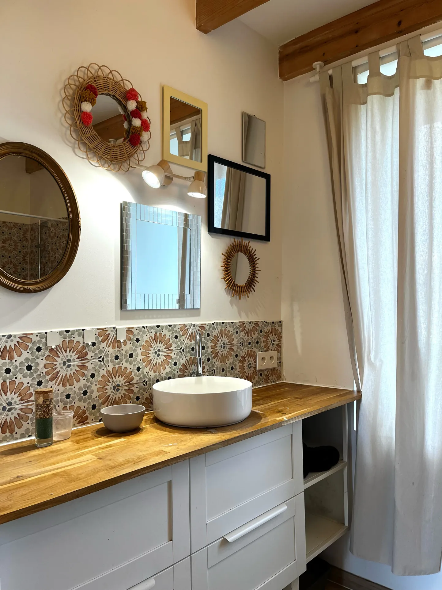 Magnifique propriété équestre rénovée avec terrain de 2,5 hectares près de Loches, Le Blanc et La Roche Posay 