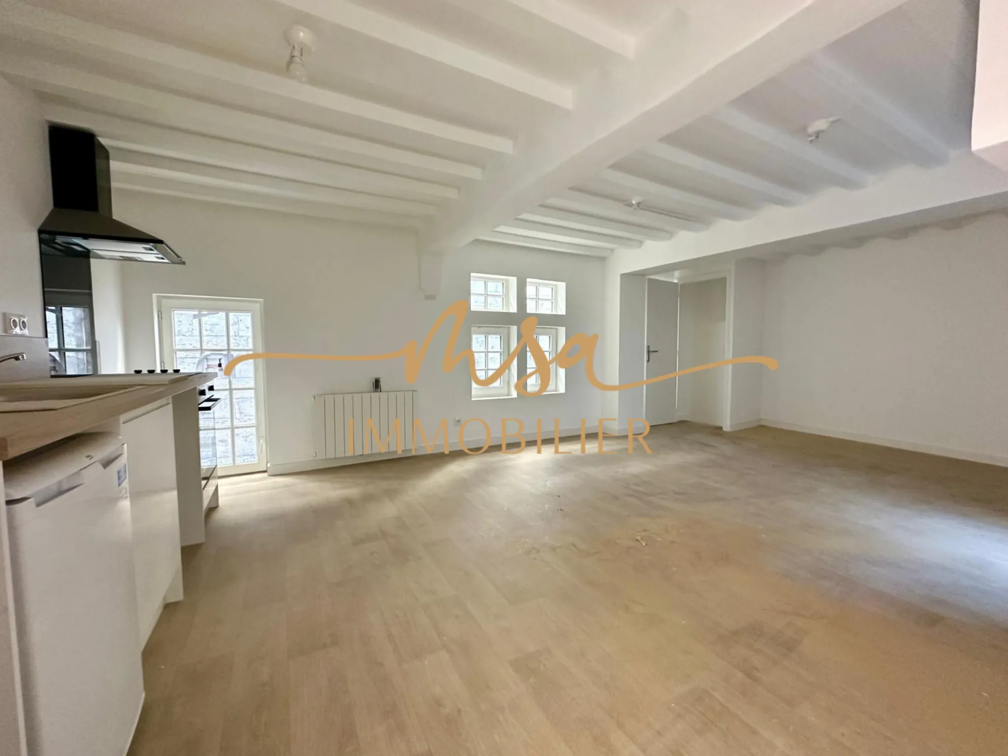 Appartement T2 lumineux de 54 m² à Rouen, entièrement rénové, proche commodités 