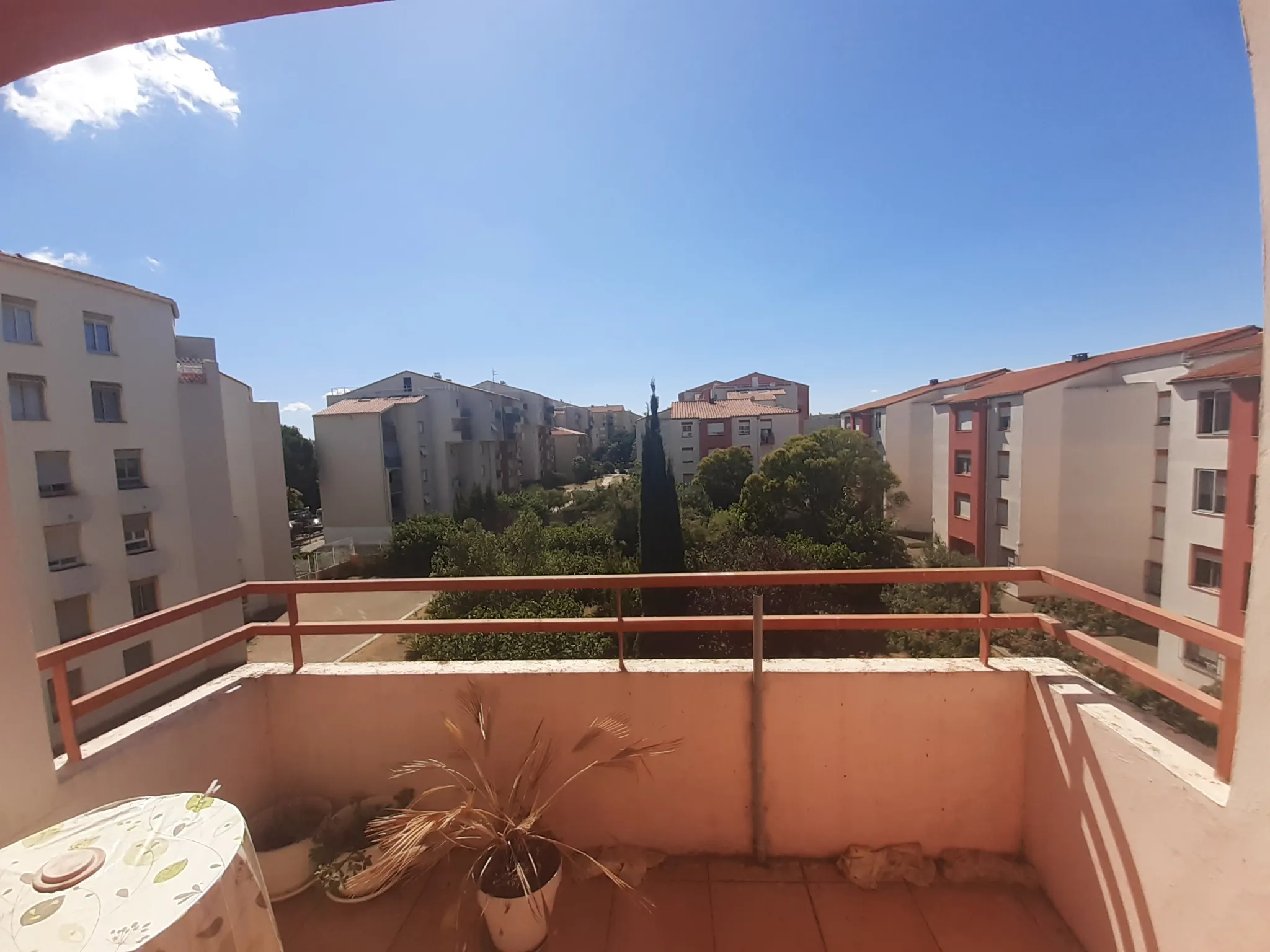 Appartement T3 lumineux avec garage à Perpignan - Dernier étage
