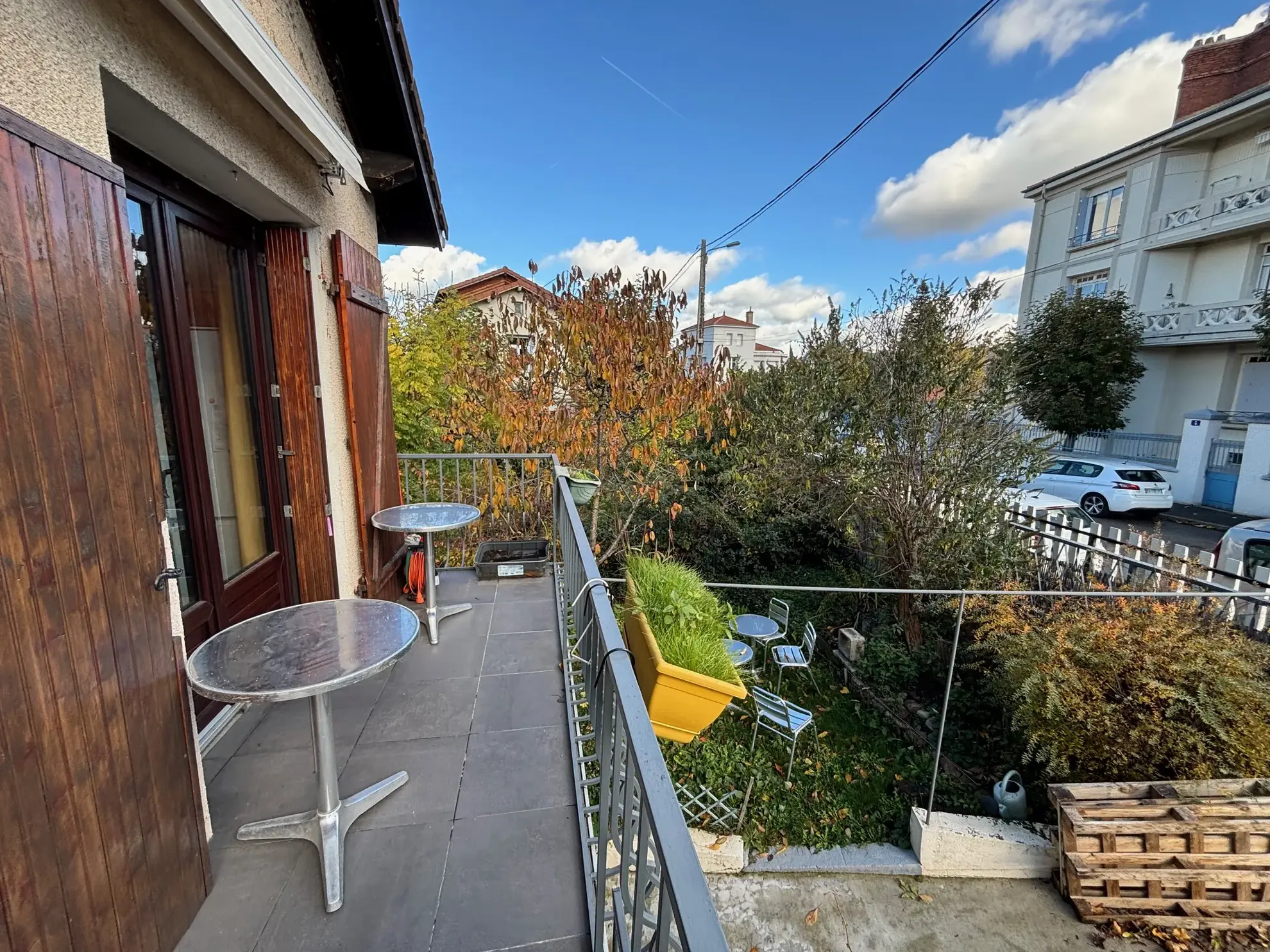 Belle maison familiale de 118 m² à Saint-Étienne Bel Air avec jardin et garage 