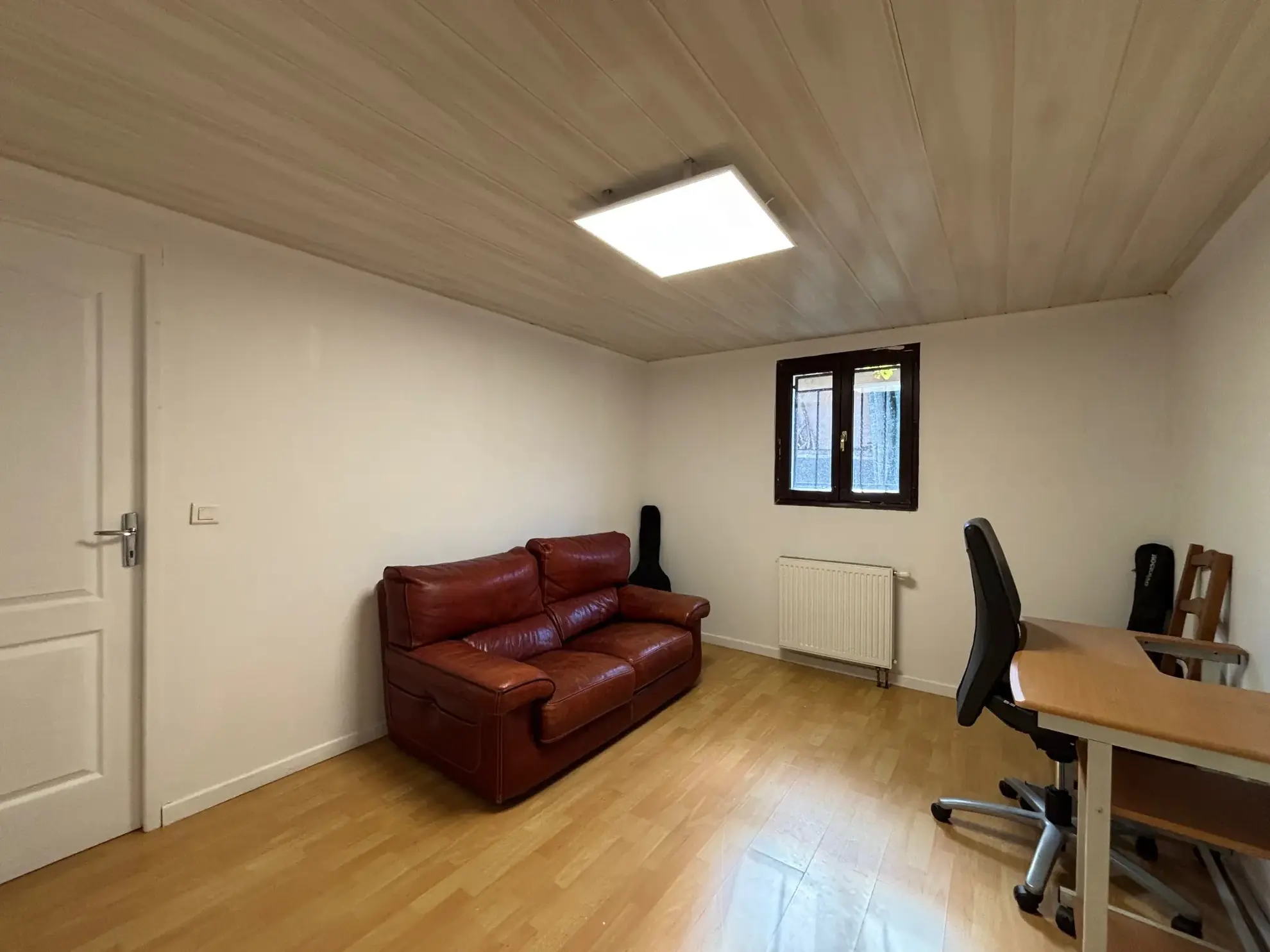 Belle maison familiale de 118 m² à Saint-Étienne Bel Air avec jardin et garage 