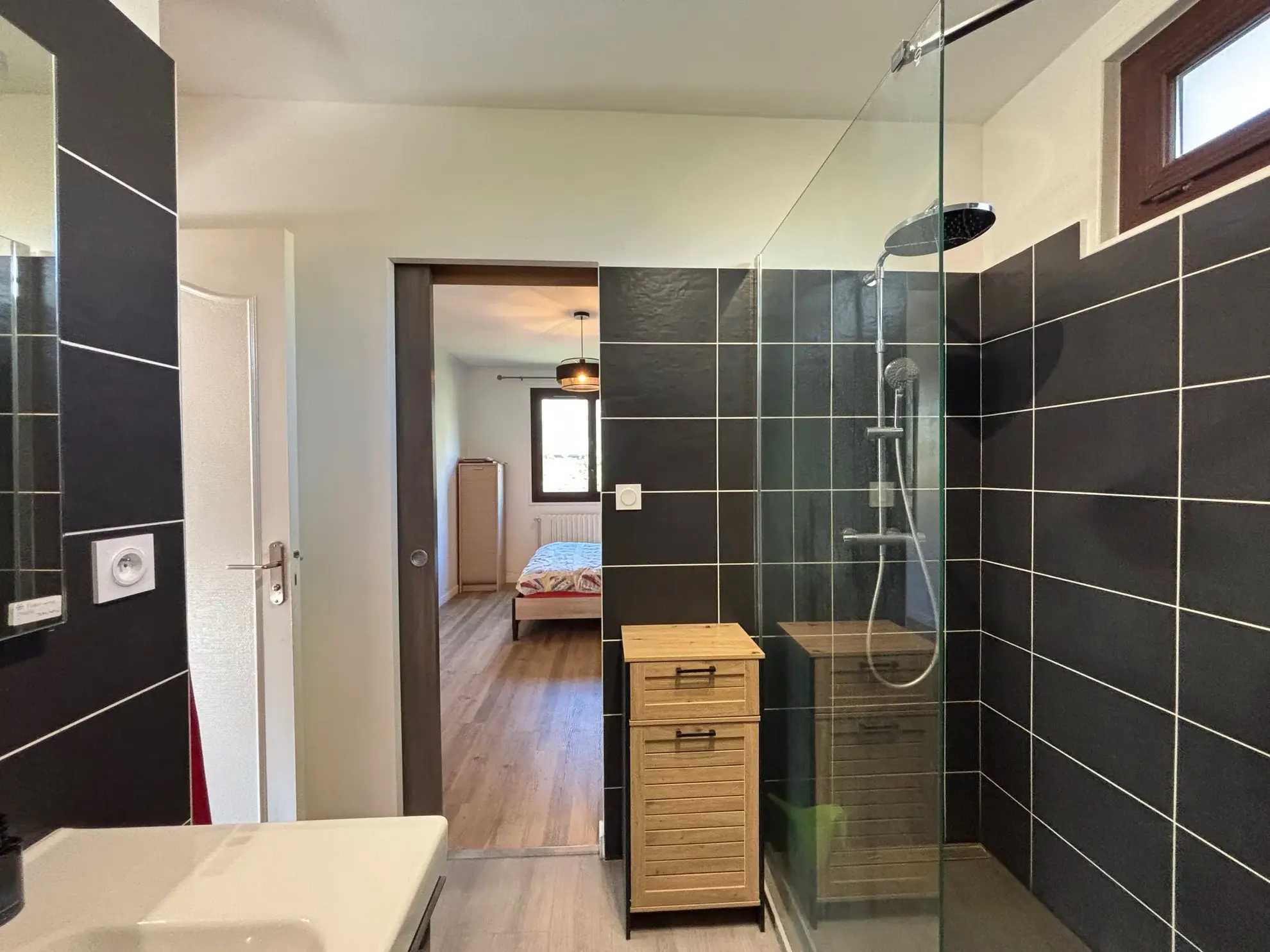 Belle maison familiale de 118 m² à Saint-Étienne Bel Air avec jardin et garage 